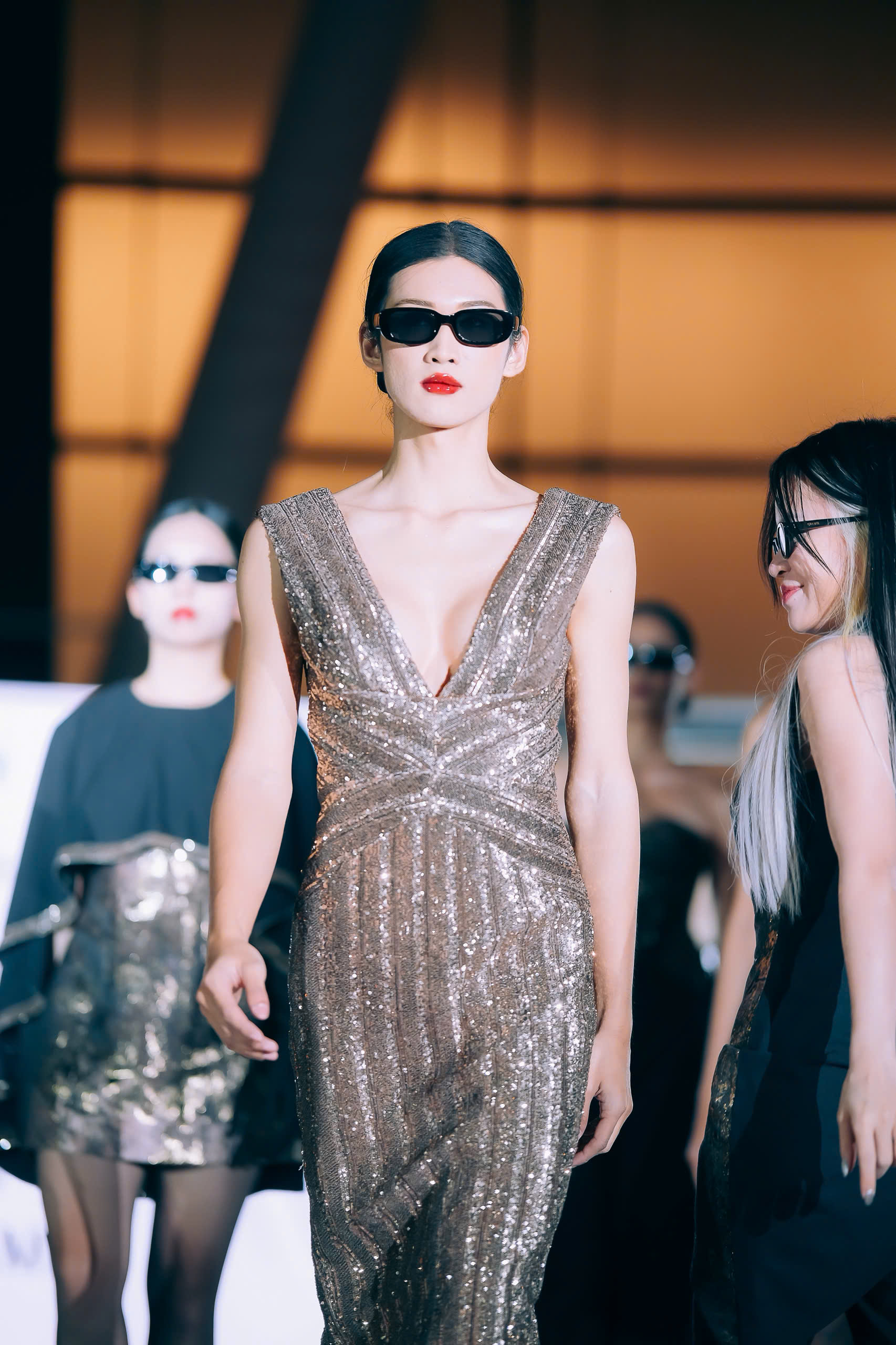 VENUSIA DRESS