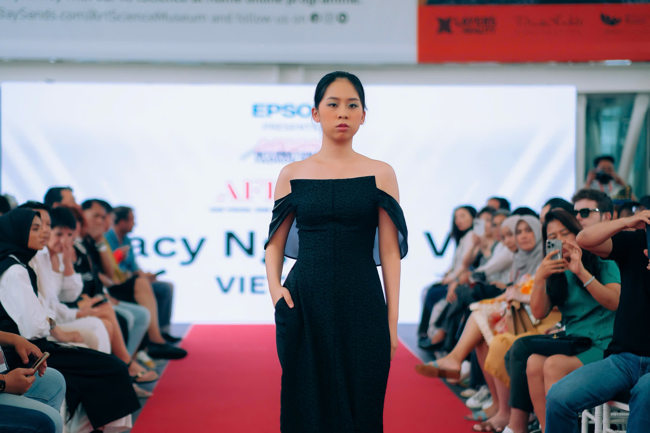 TONKIN AO DAI
