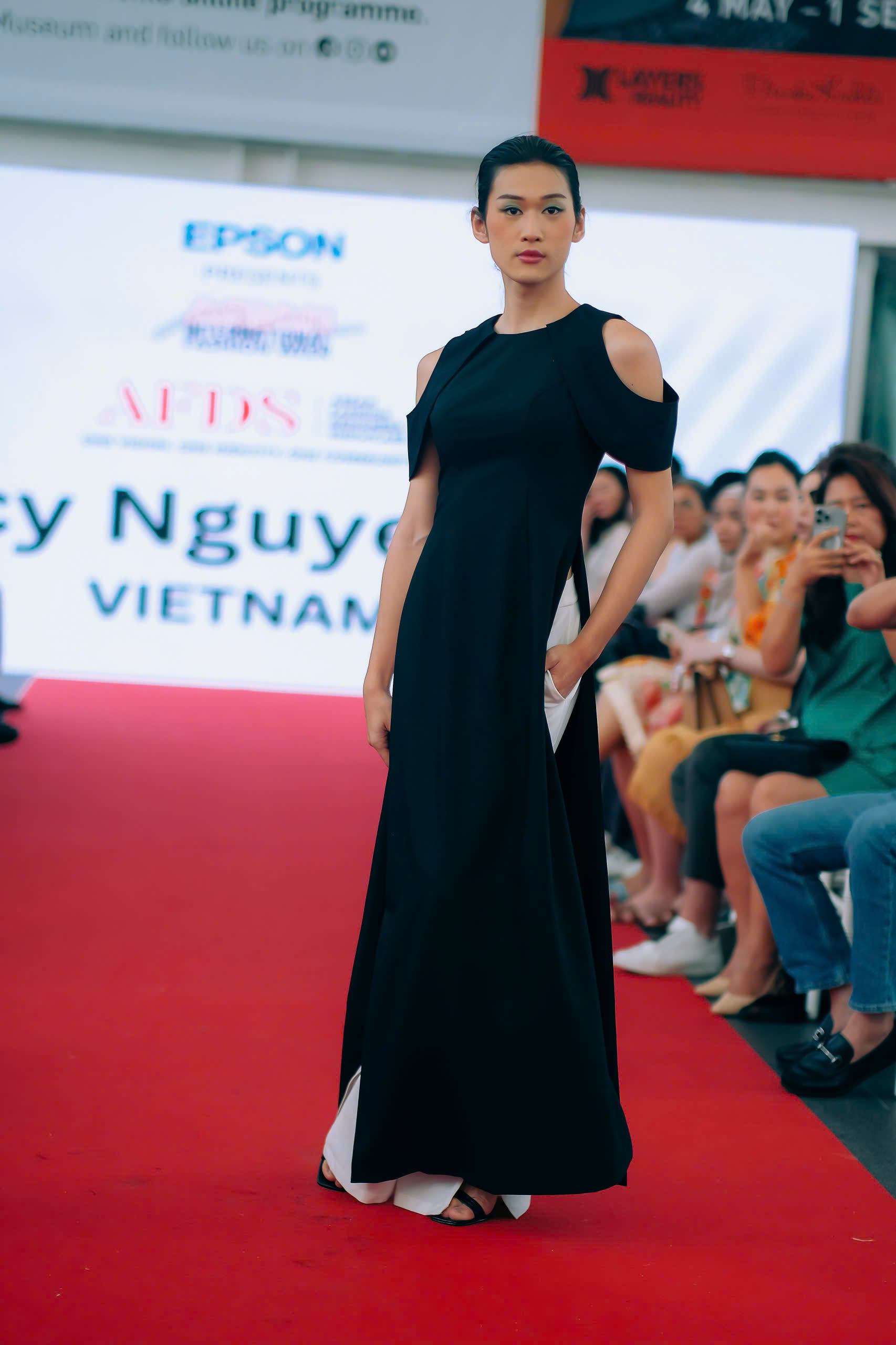DYNASTIC AO DAI