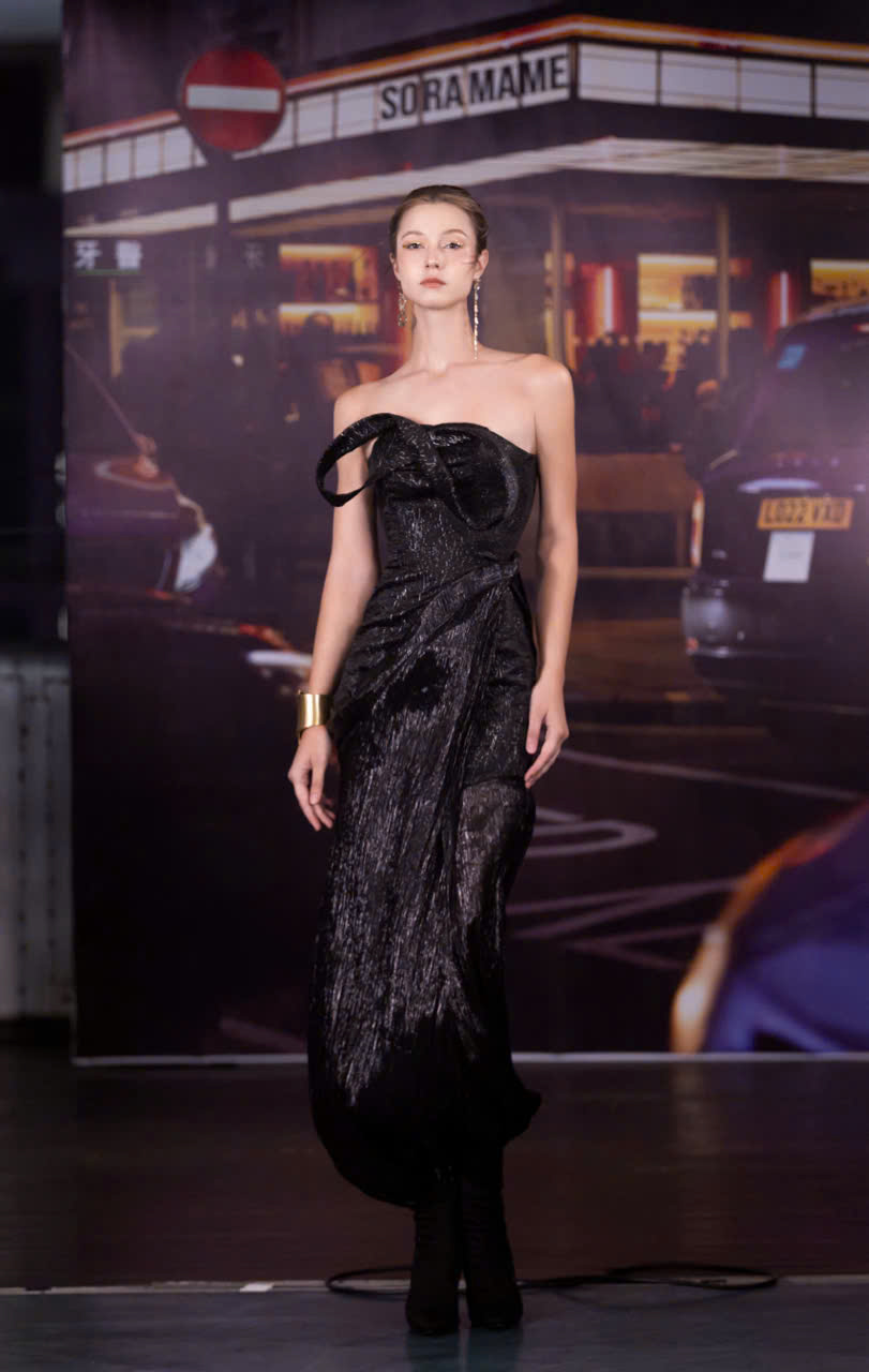 NOCTIFLORA DRESS