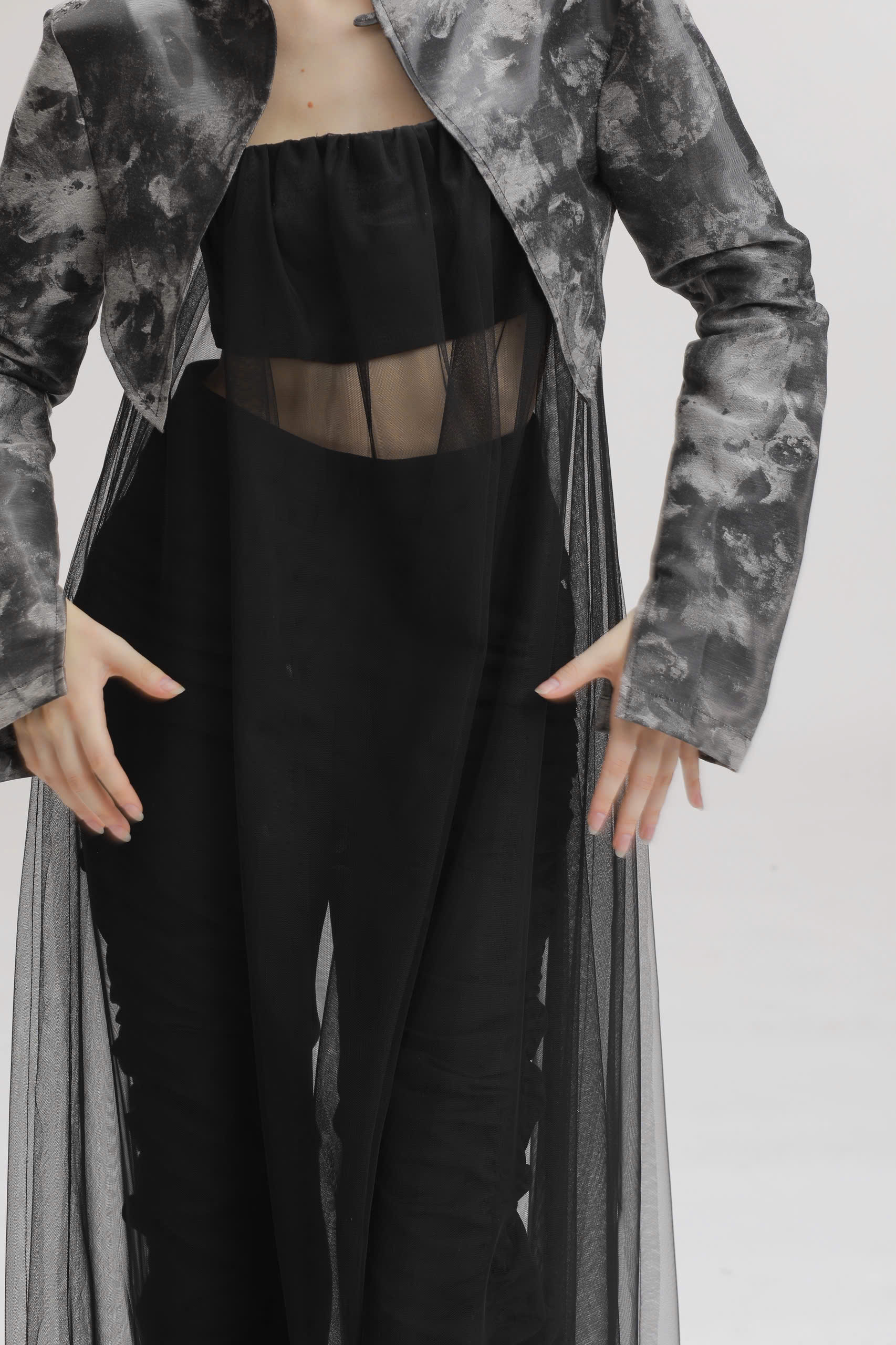 ANOTHER TOP