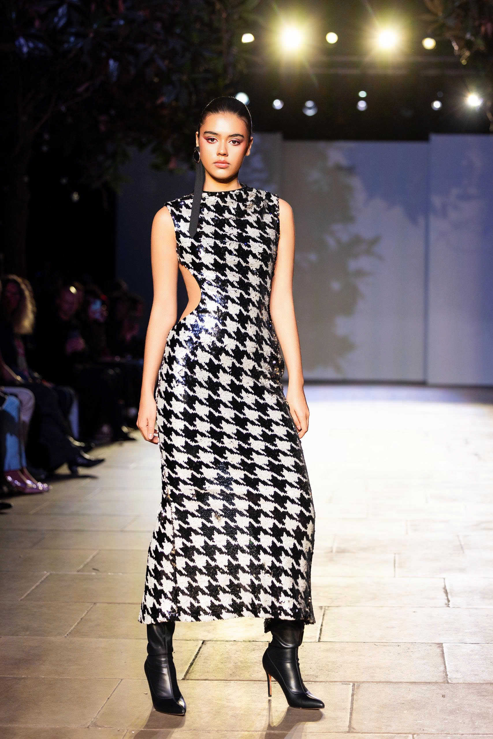FRAGMENT DRESS