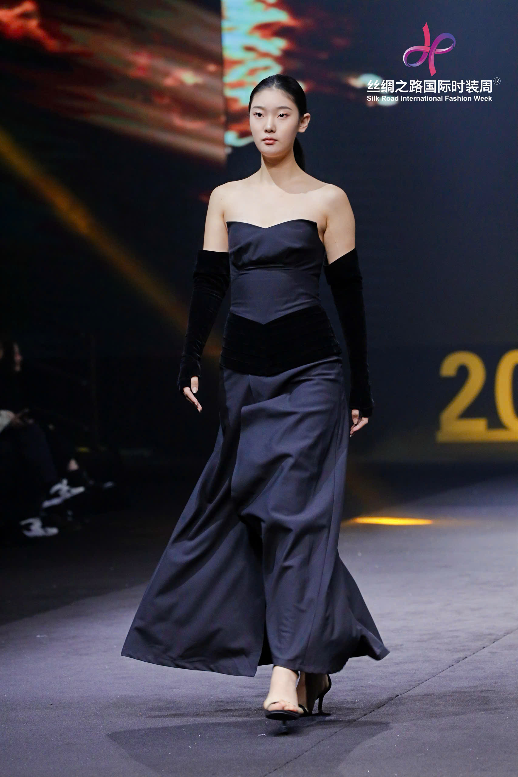 VIRAGO DRESS