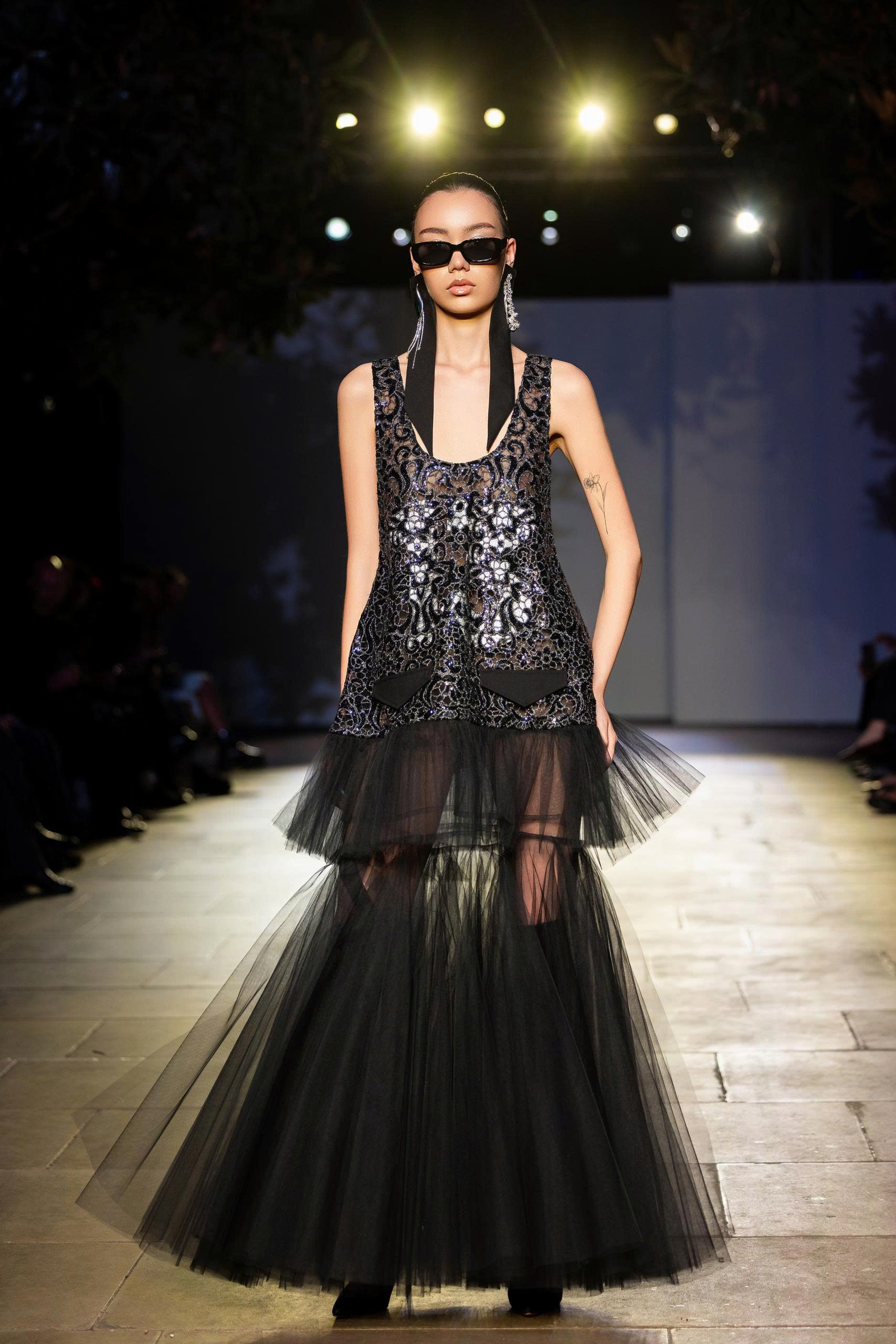 PARALLAX SKIRT