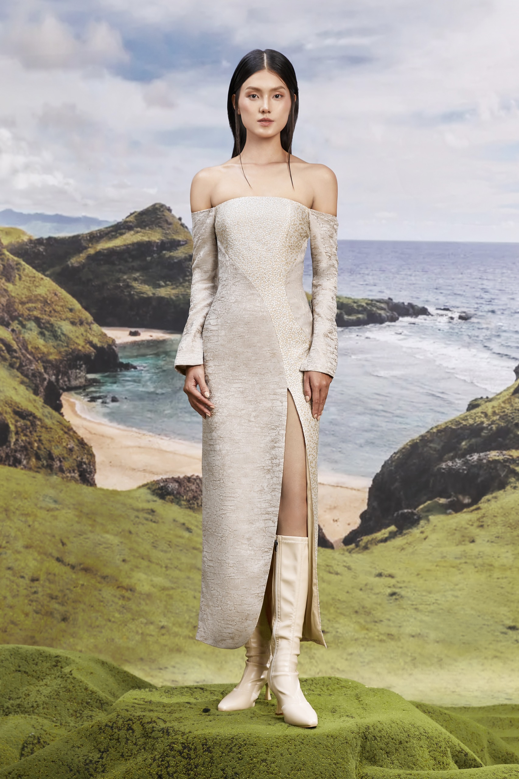 CRYSTAL FLOW DRESS
