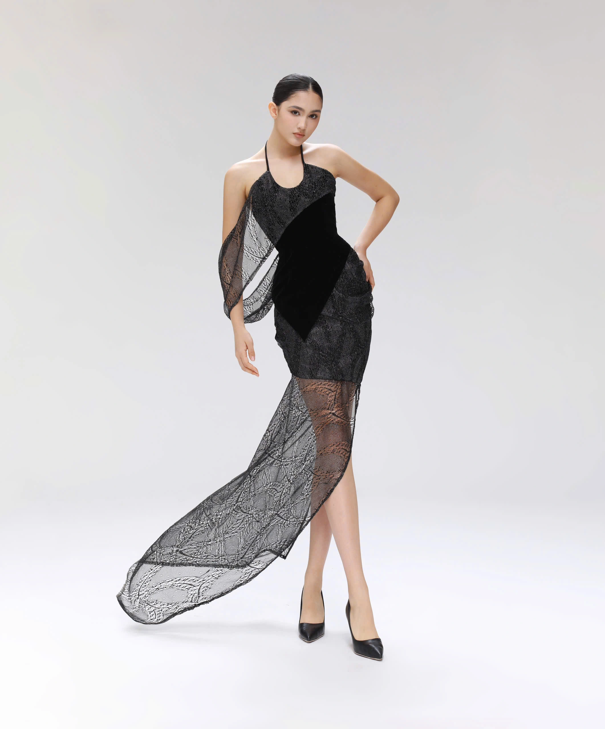 SELCOUTH DRESS