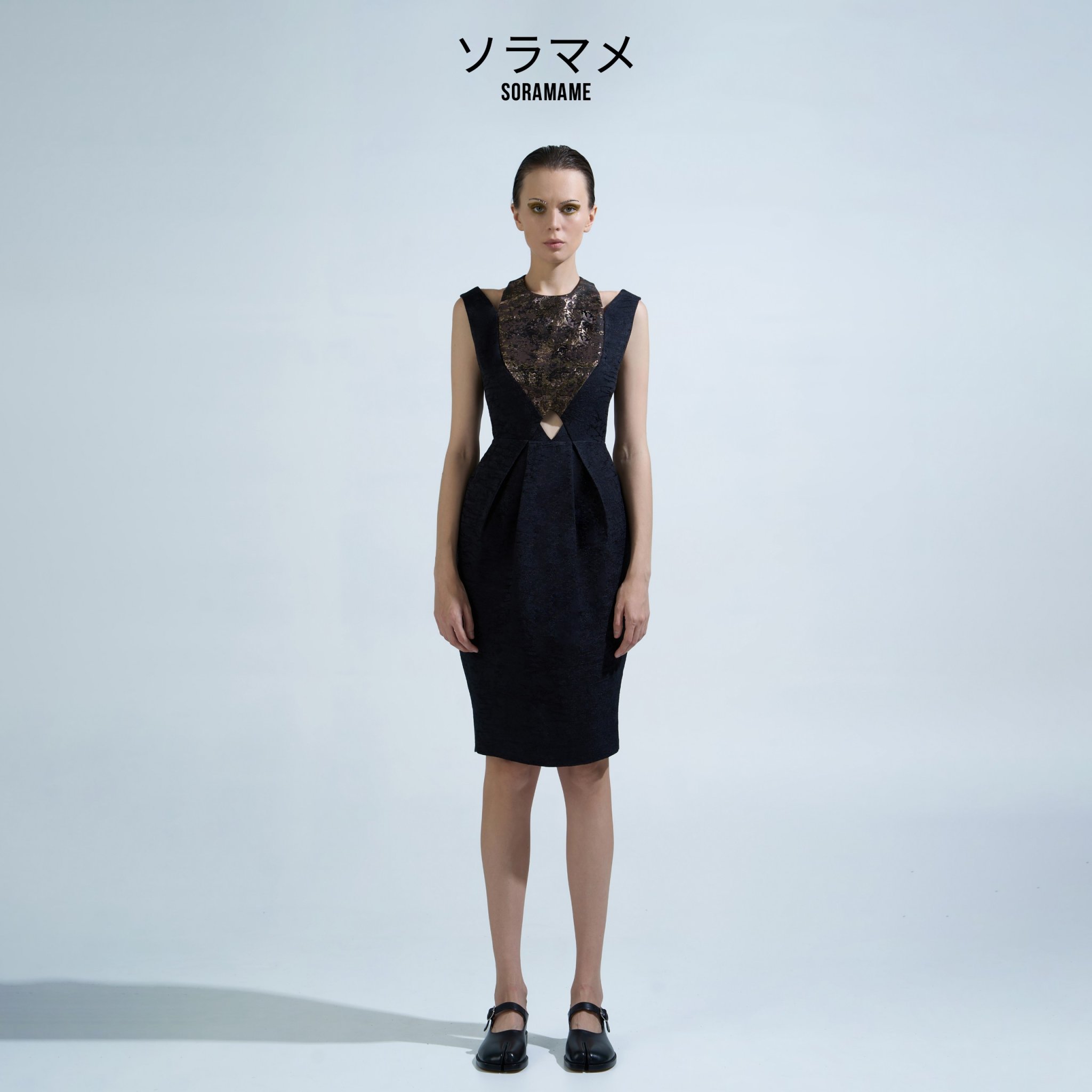 METALLIC PLEATED DRESS