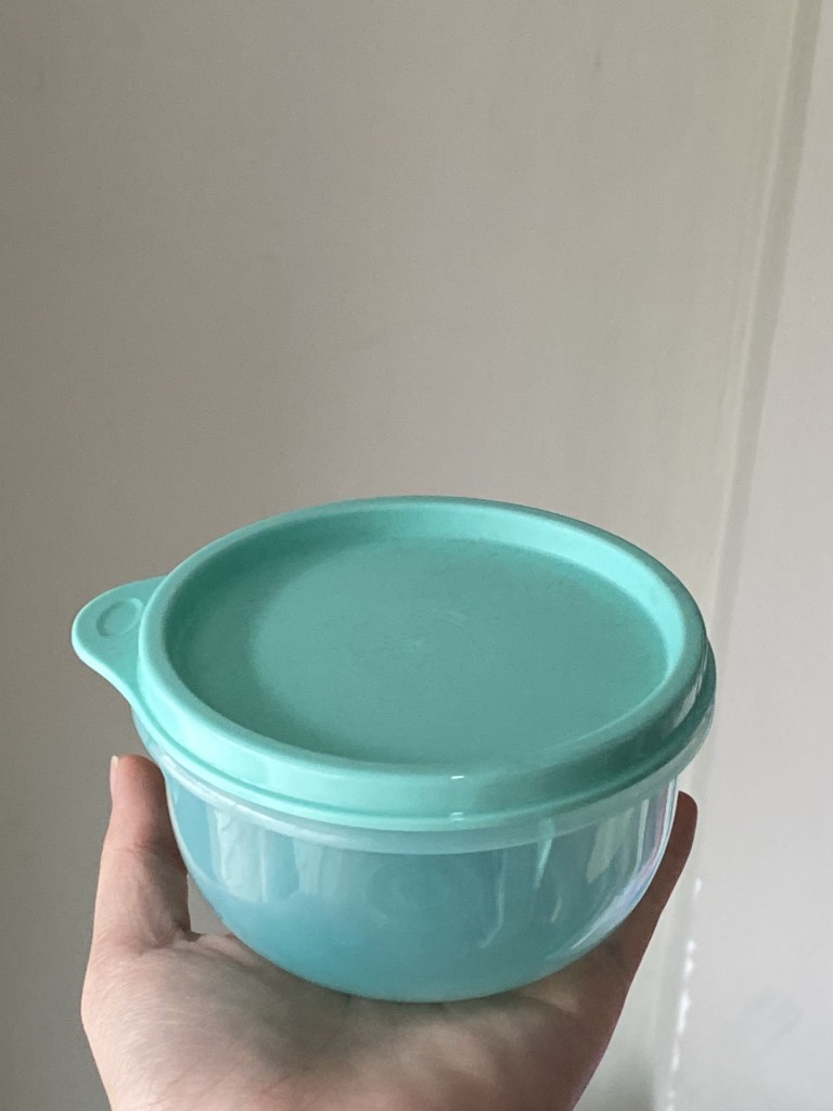 Tuptrung - Hộp Mát Bowl Tròn Thân Trong 260ml (01 Hộp)