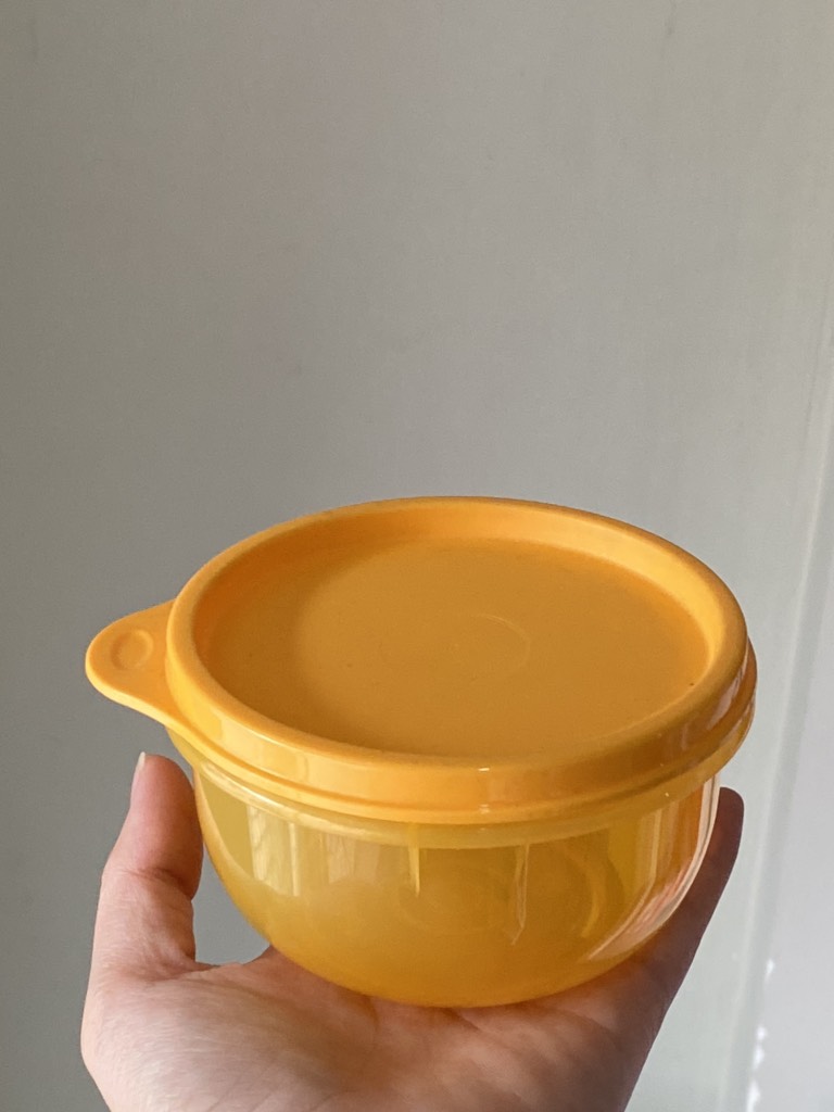 Tuptrung - Hộp Mát Bowl Tròn Thân Trong 260ml (01 Hộp)