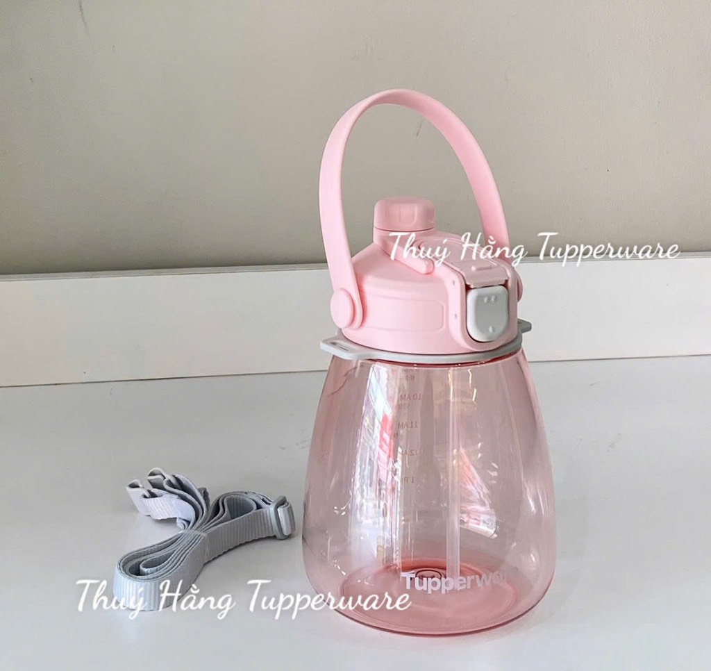 Bình Nước 1.1L Có Quai Tupperware