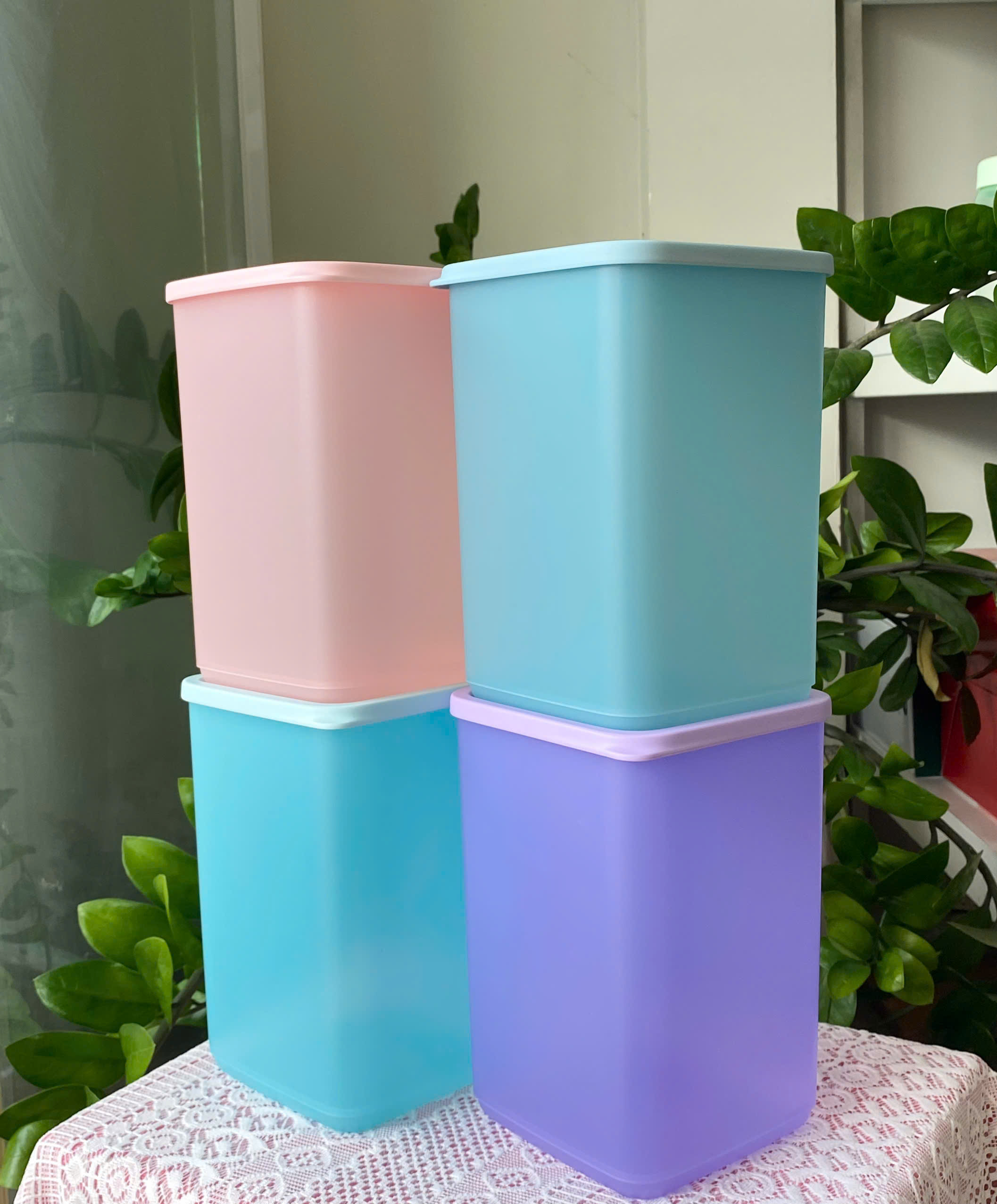 Tuptrung Hộp Mát 2.2L Vuông Cao Tall Square Round (4 Màu)
