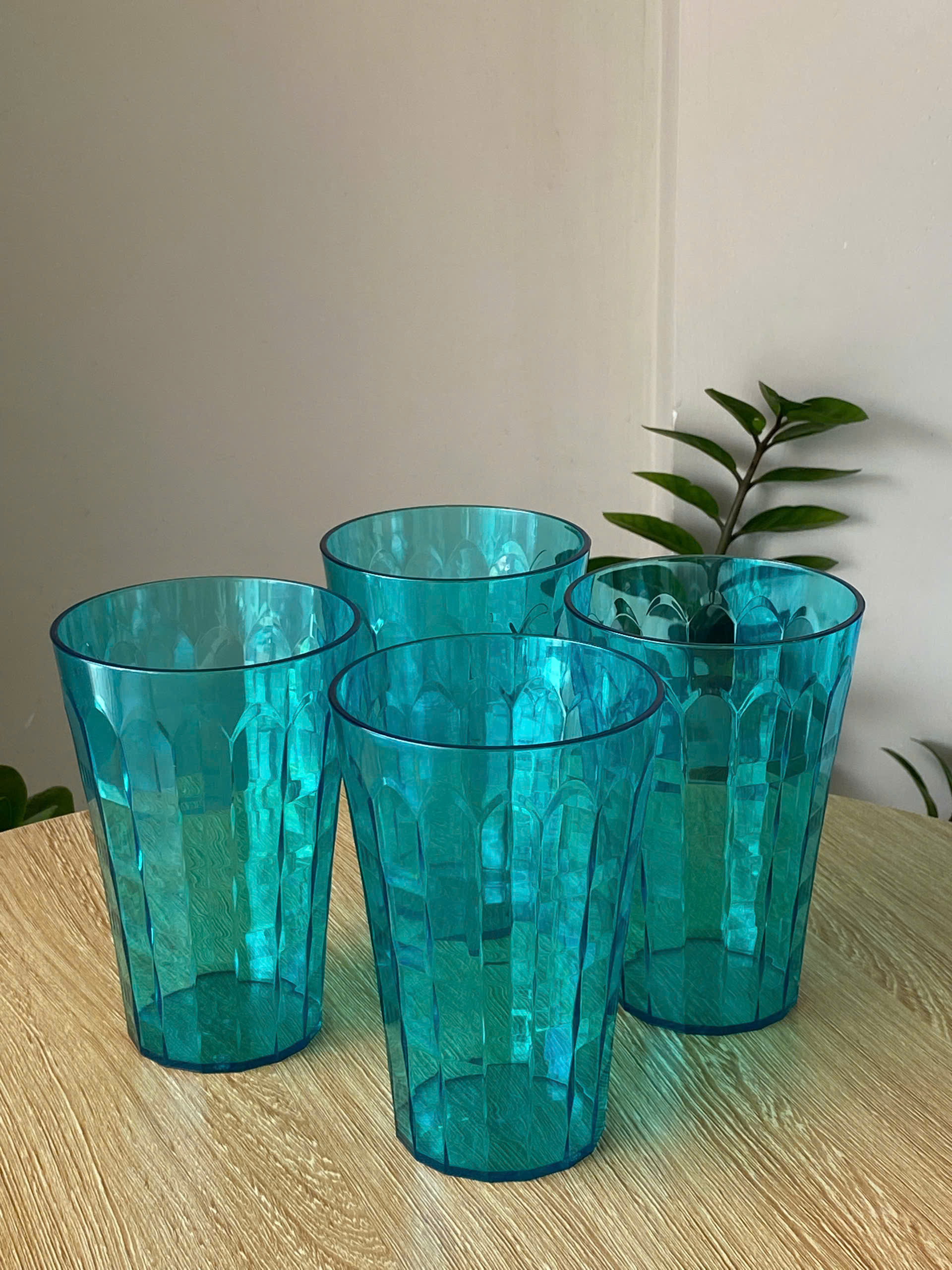 Bộ Bình Nước Tupperware Prisms Serving  + 4 Cốc Xanh Min - Tupperwera Malaysia Chính Hãng