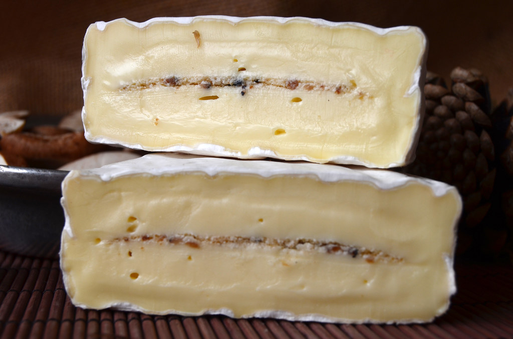 Phô mai L' ORTOLAN Truffe Brie 135gr