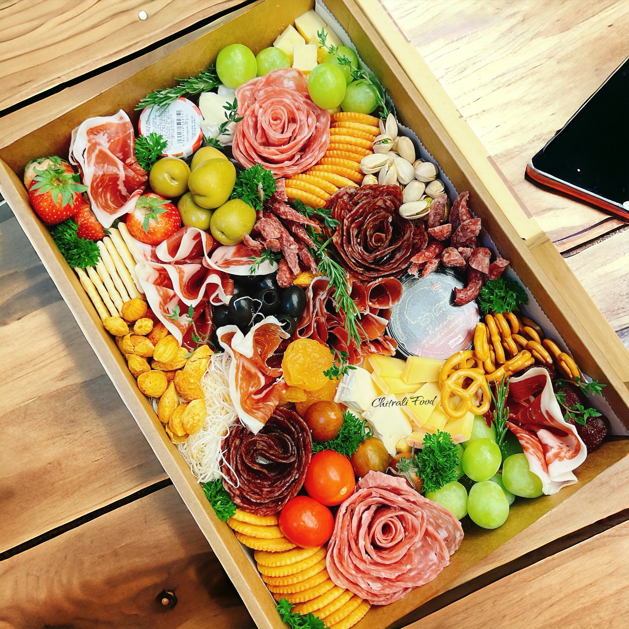 Cold Cut Box Family - Khay thịt nguội tổng hợp - BF1