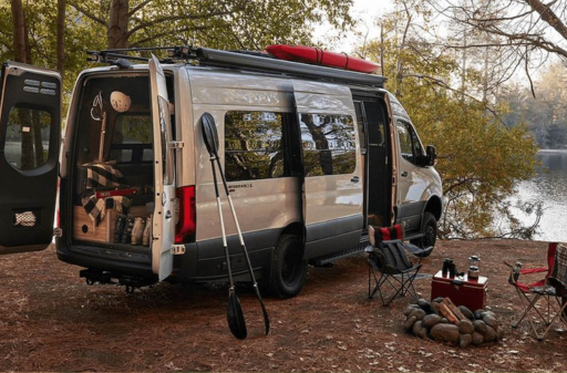 Cho thuê xe Campervan (Xe Van Cắm Trại)