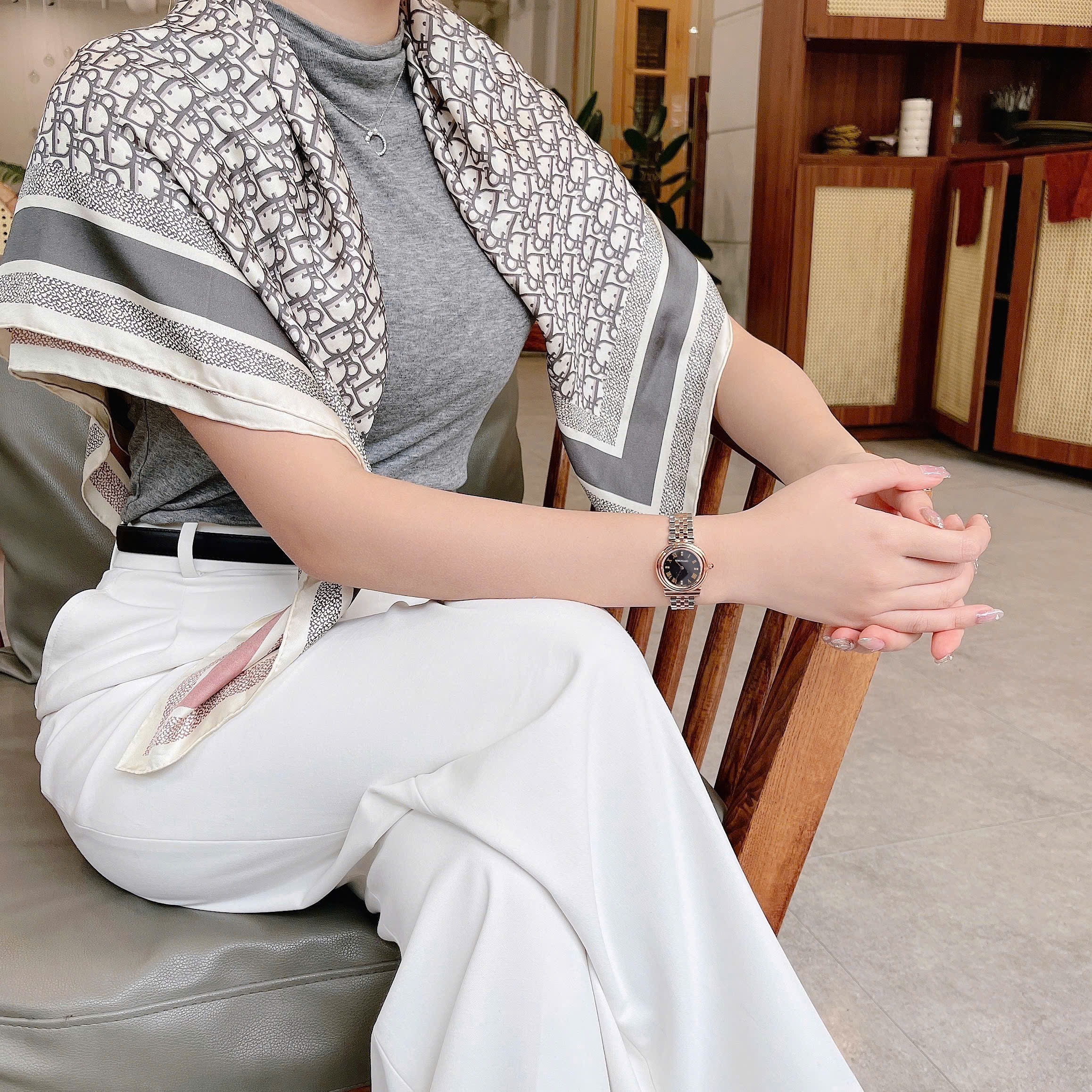 Đồng Hồ Salvatore Ferragamo Gancini