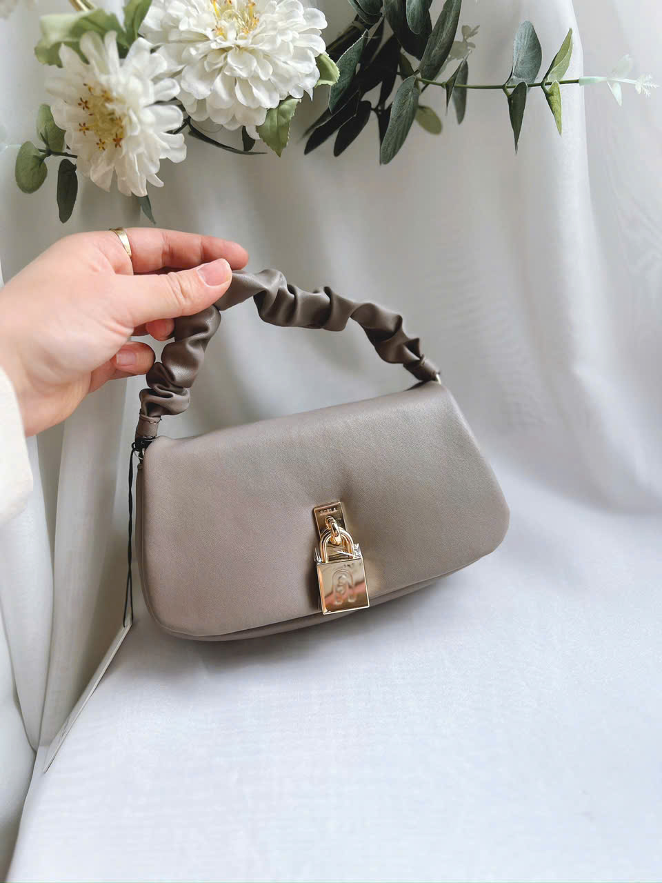 Túi Xách Furla Artemis Mini