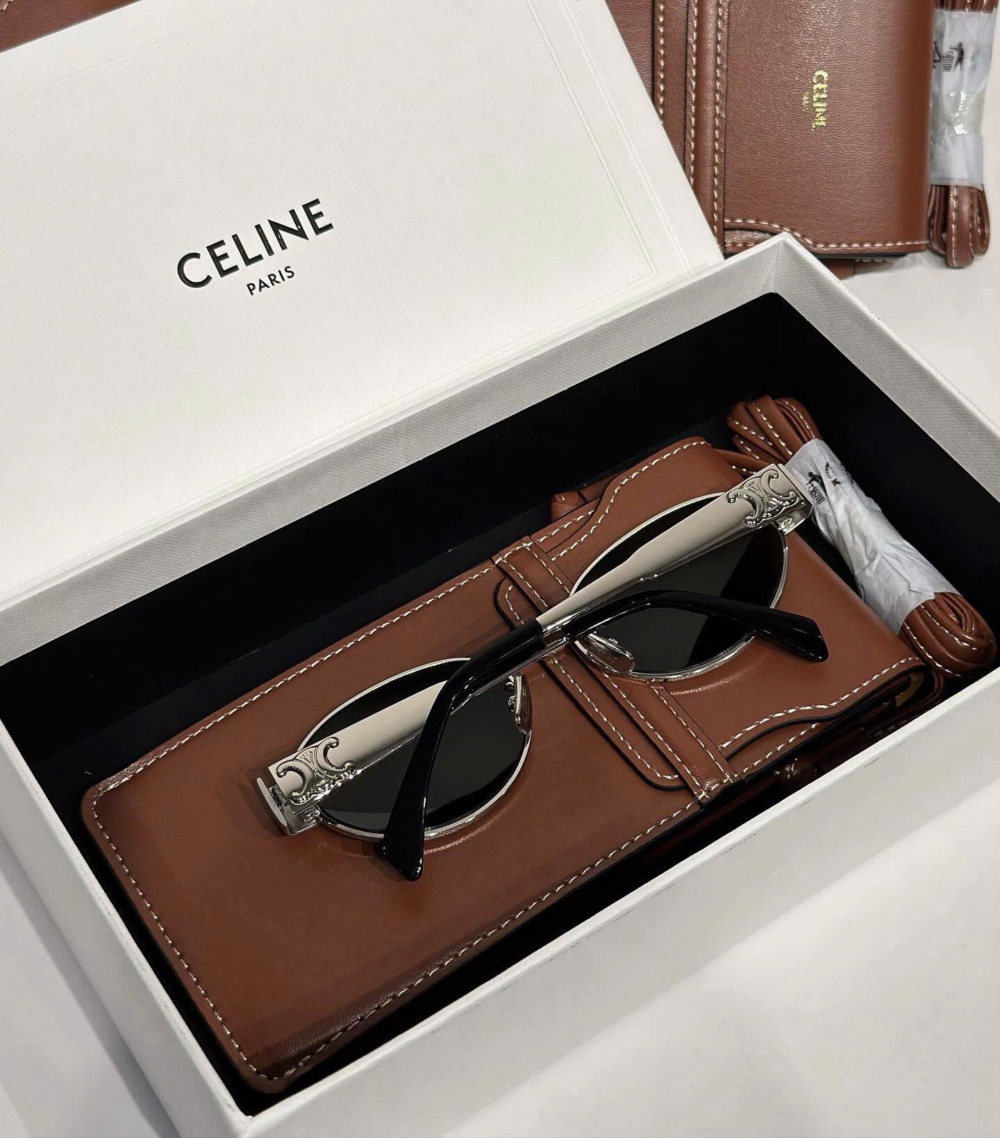 Kính Celine Triomphe