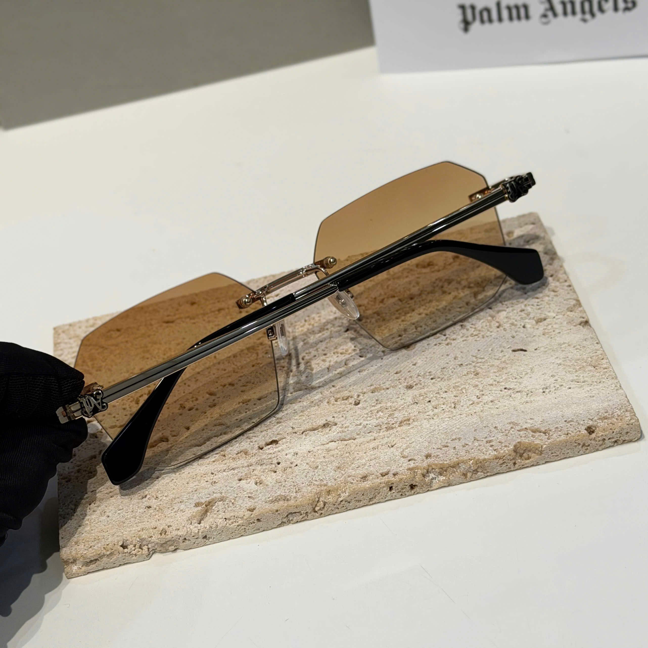 Kính PALM ANGELS NEW
