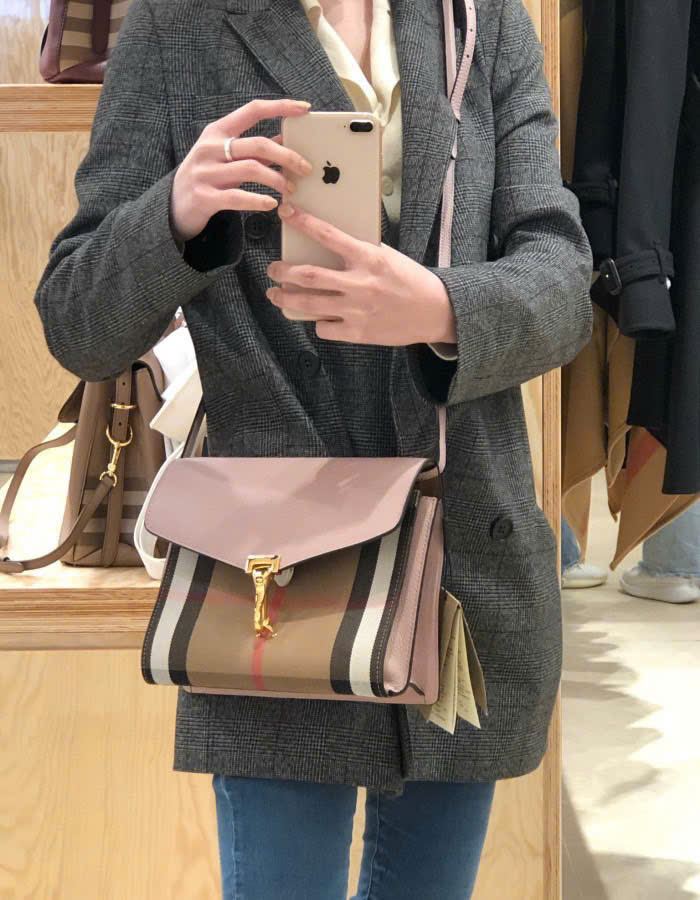 Túi Burberry Macken