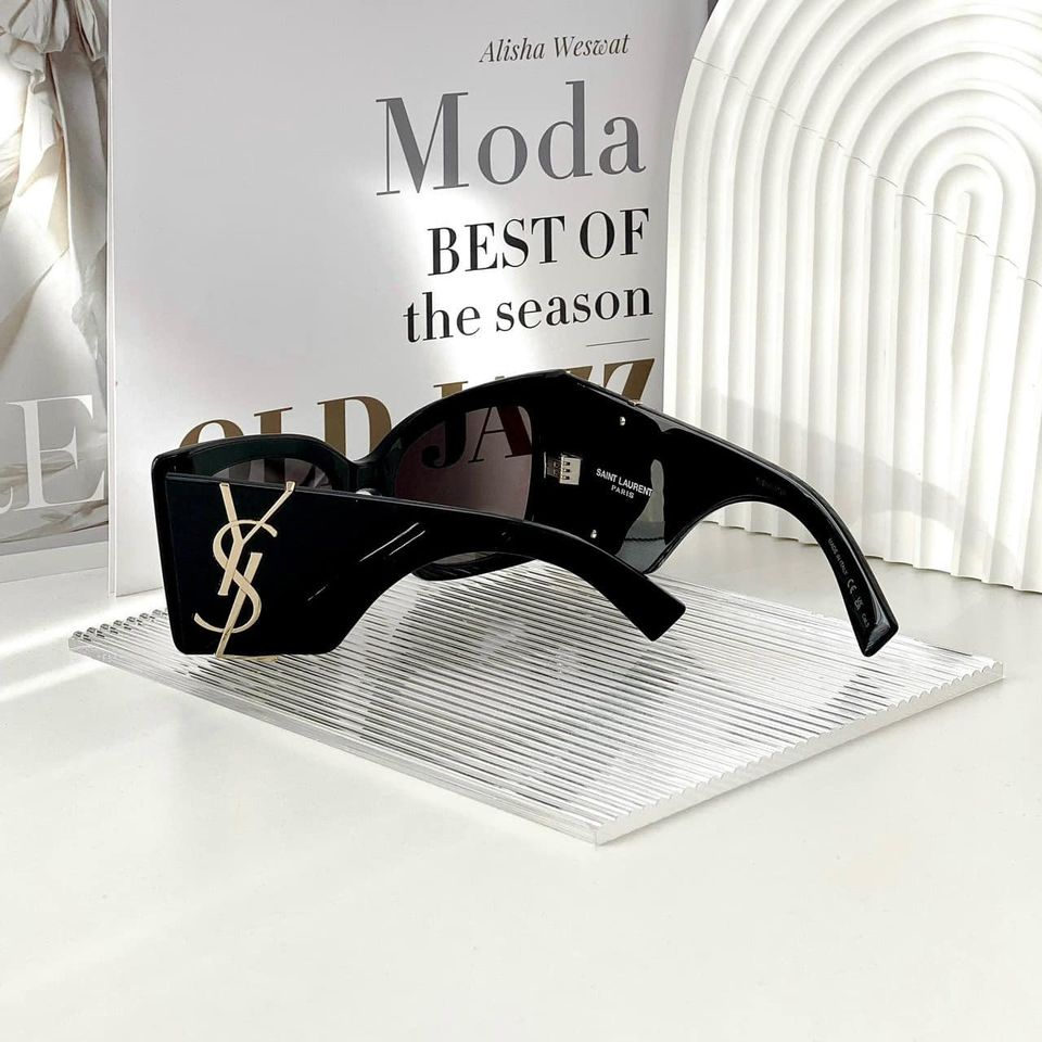 Kính mắt YSL 2