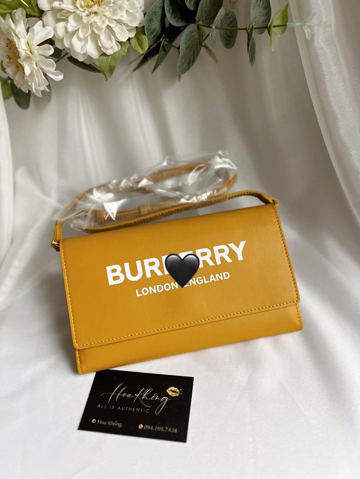 Burberry full màu