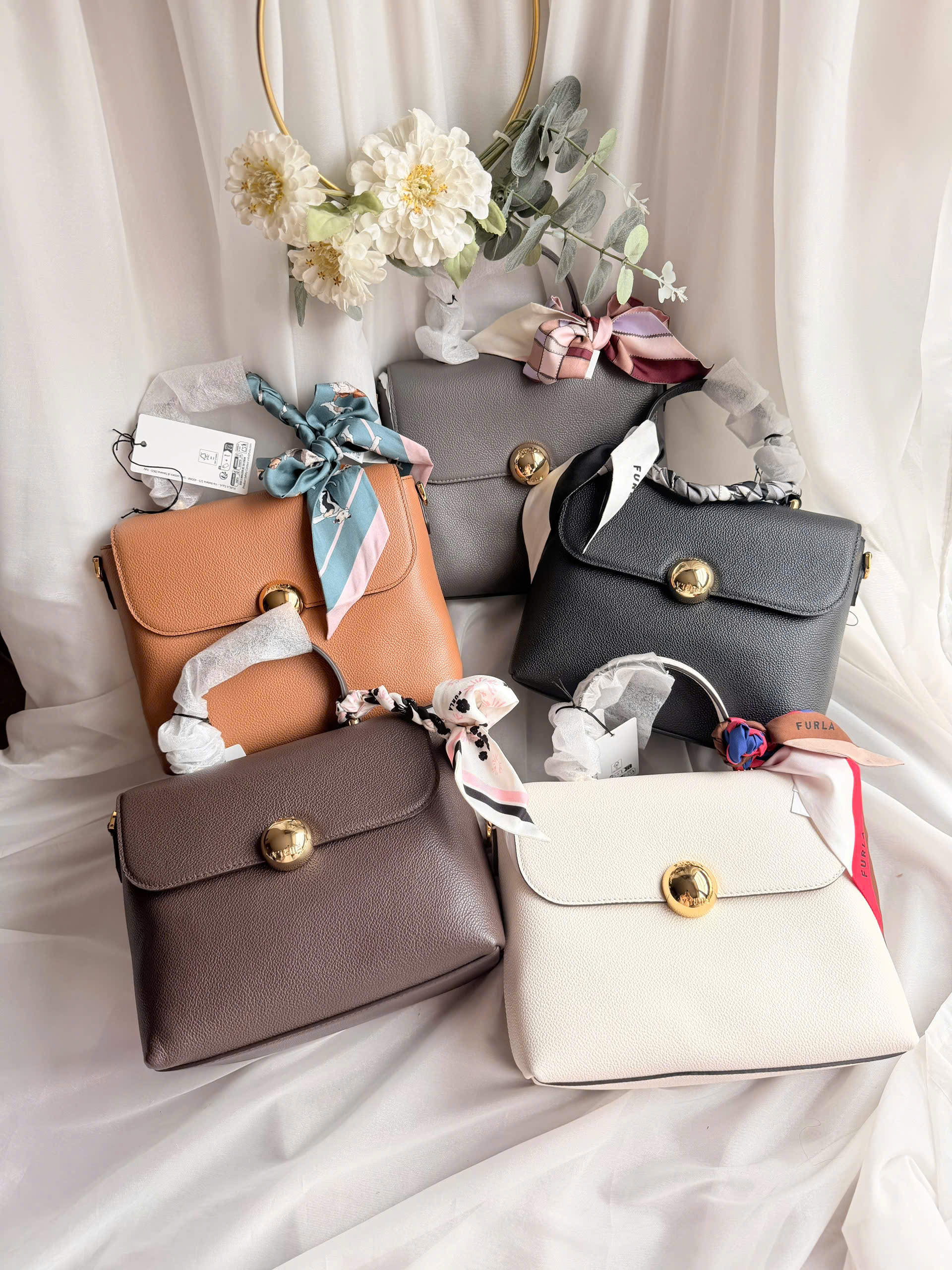 Túi Furla Sfera Top Handle New