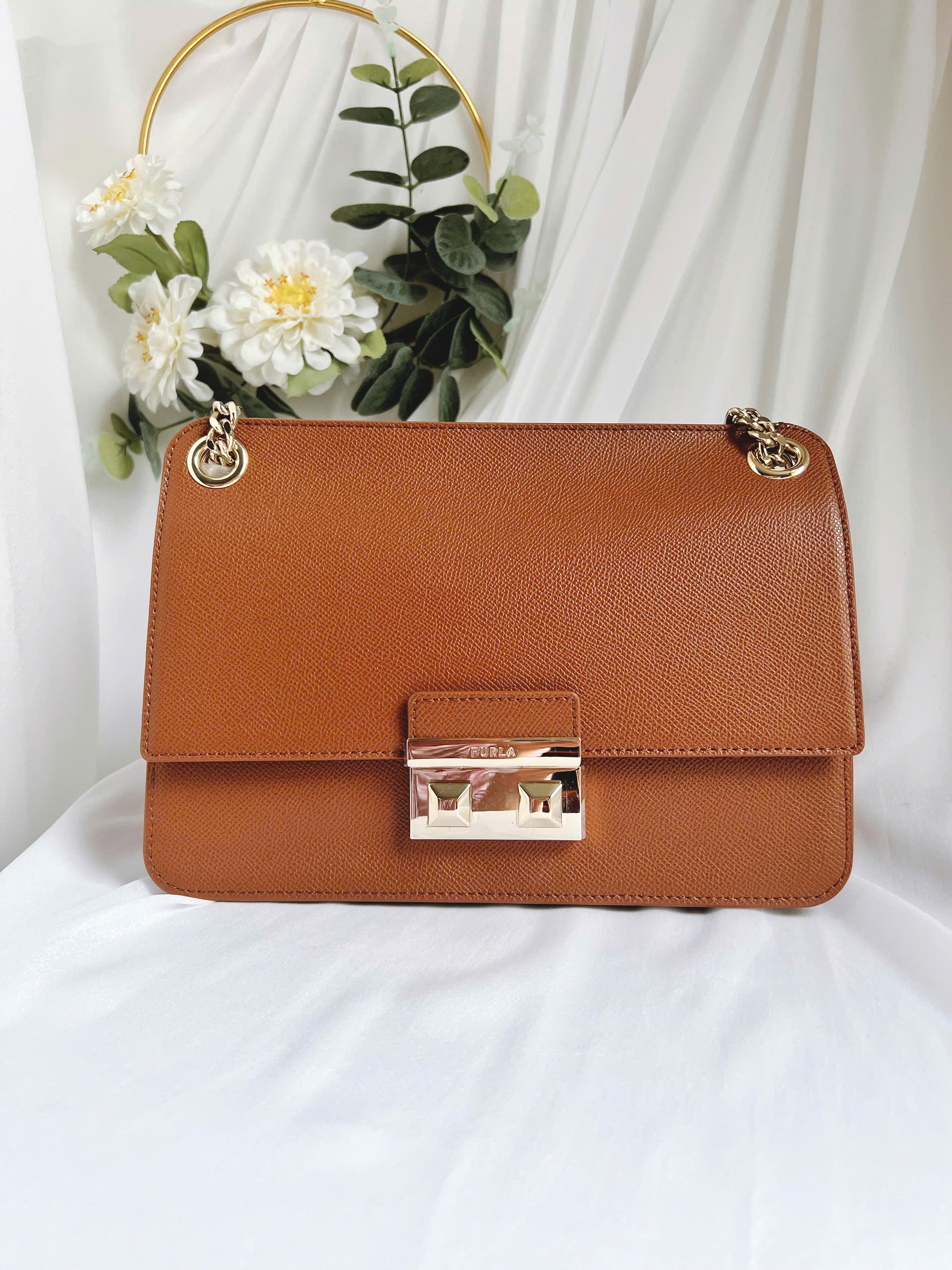 Túi Xách Furla Shoulder Bella