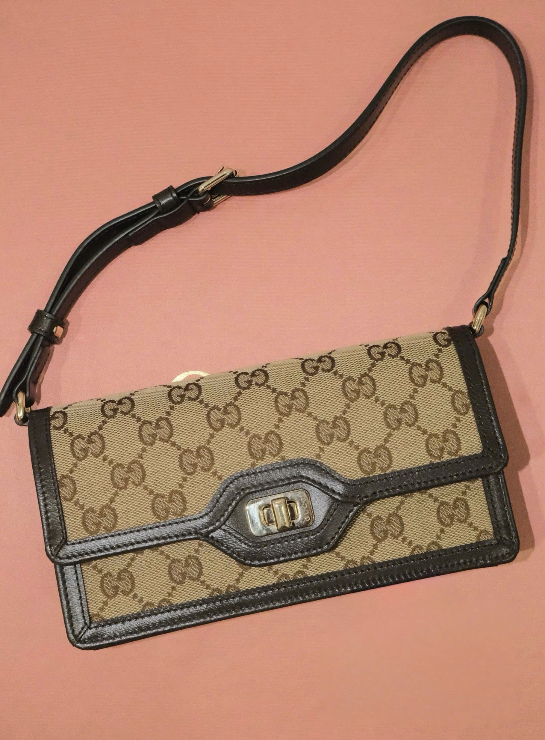 Túi Gucci Lucie