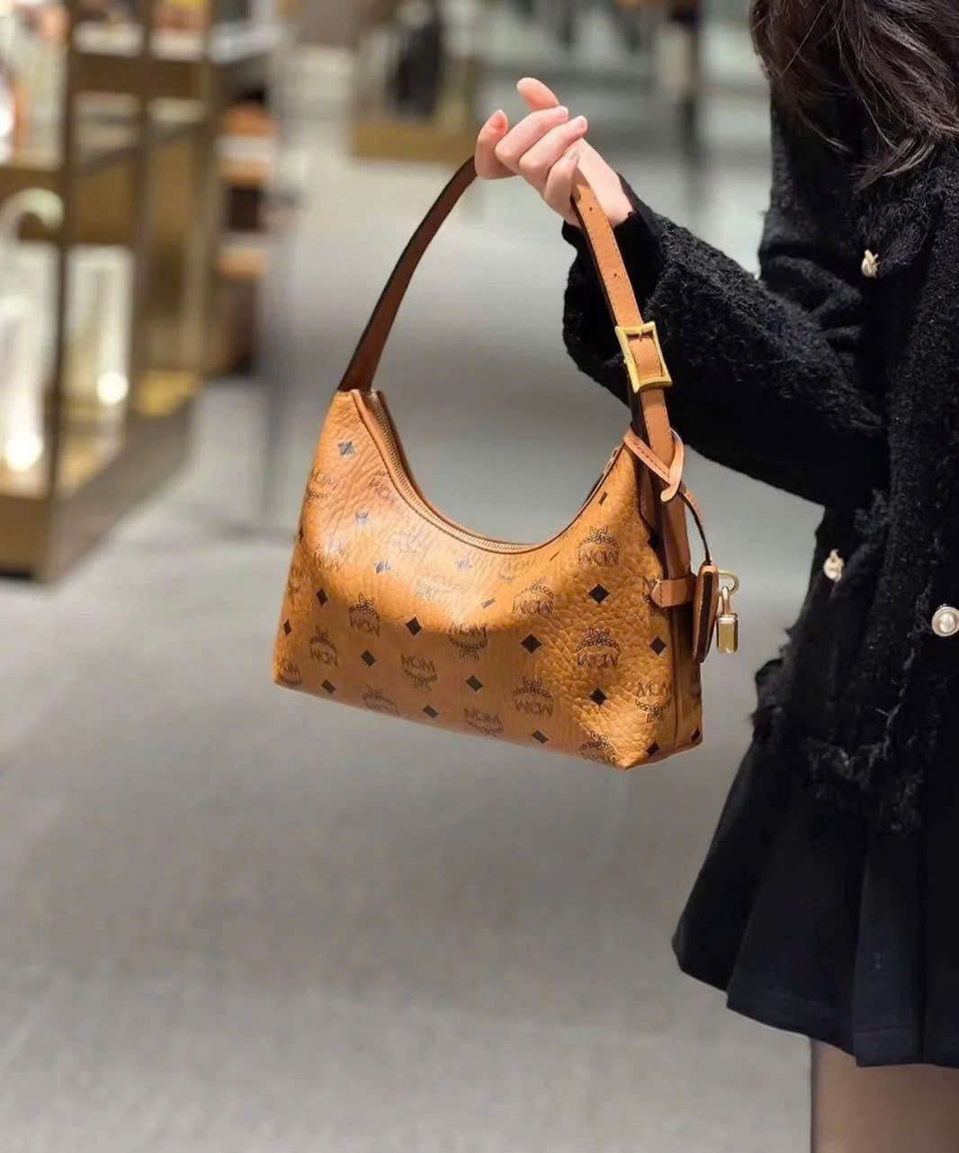 Túi Mcm Aren Hobo
