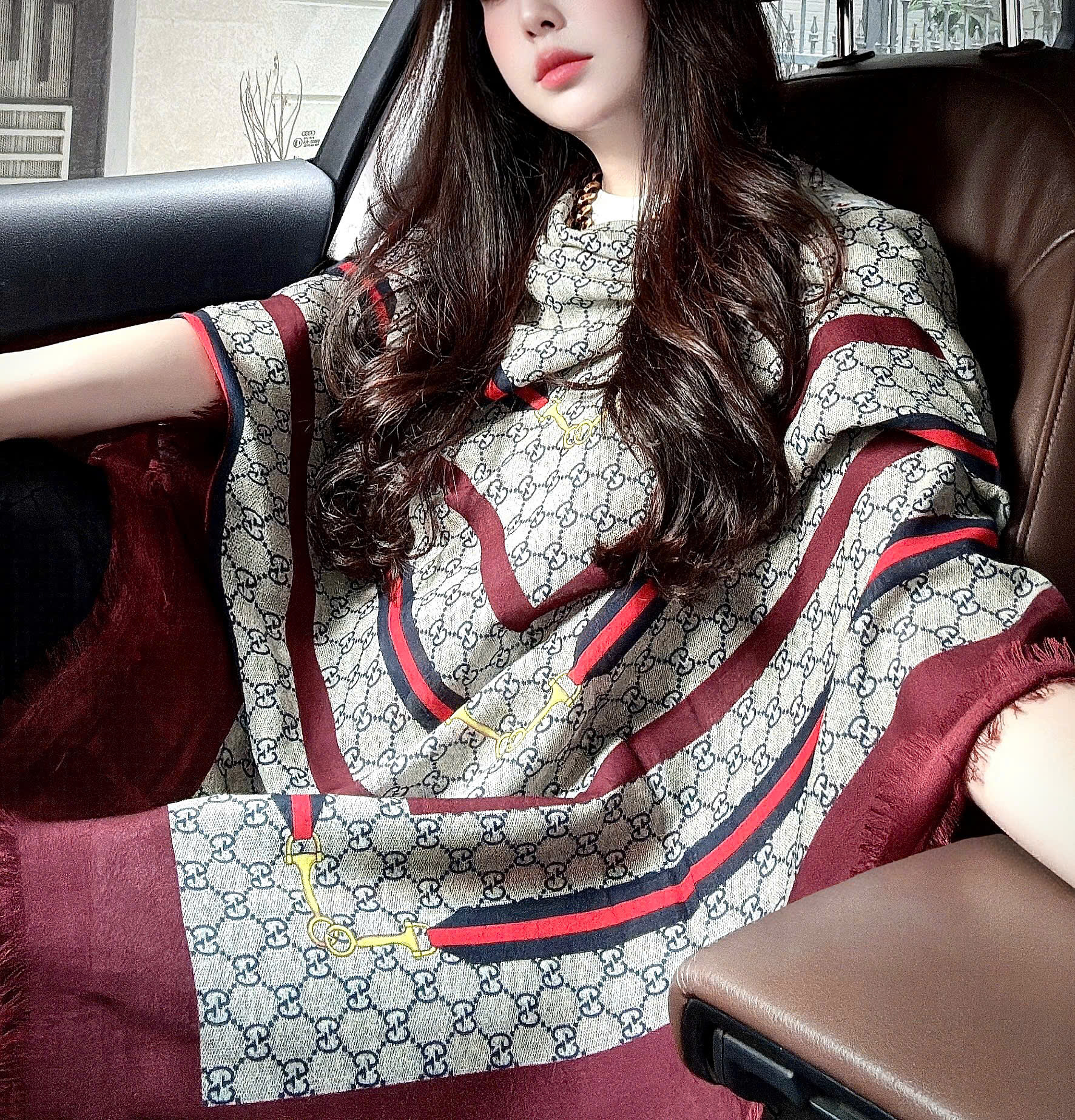 Khăn Gucci