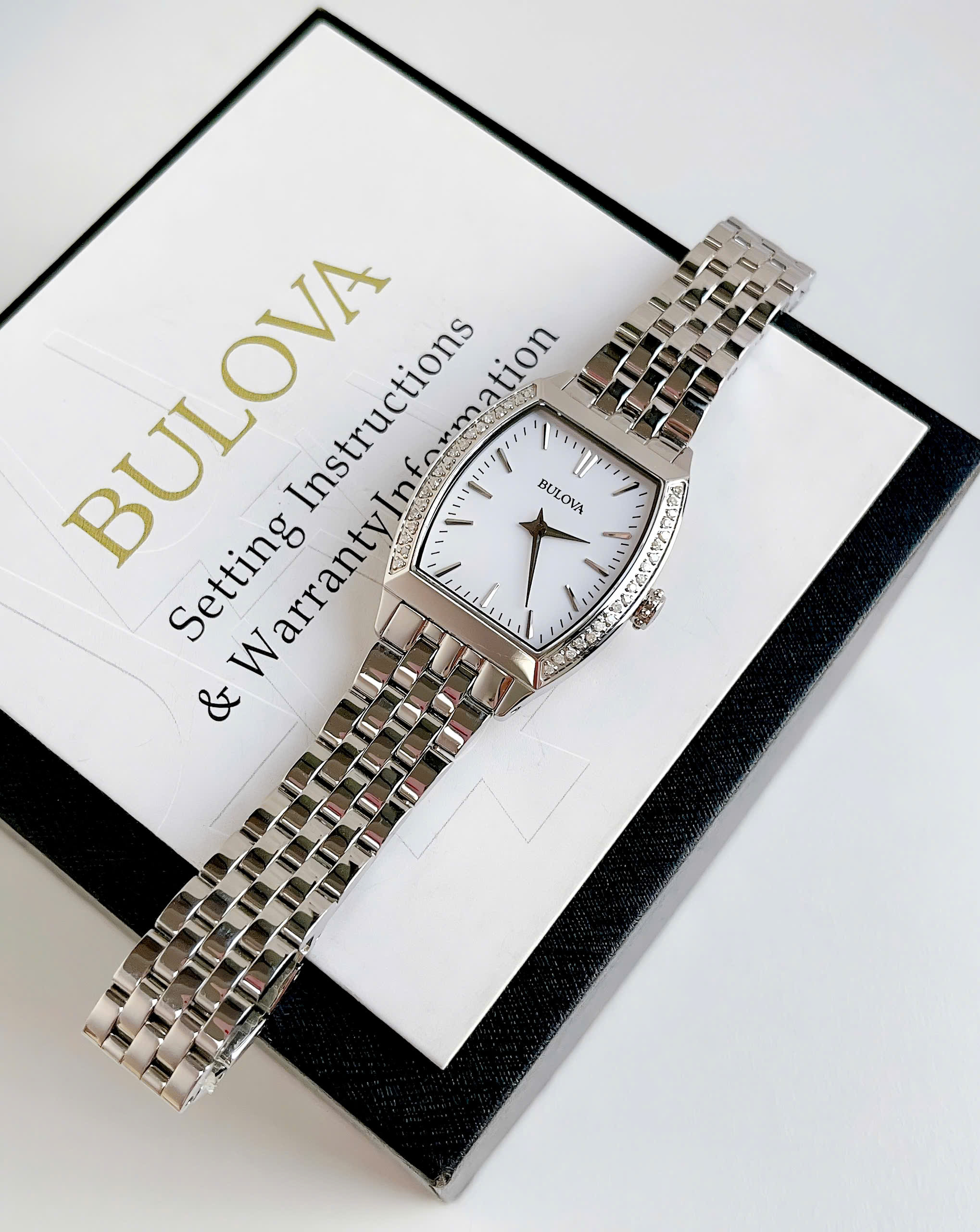 Đồng Hồ Bulova Diamond Accent Gallery