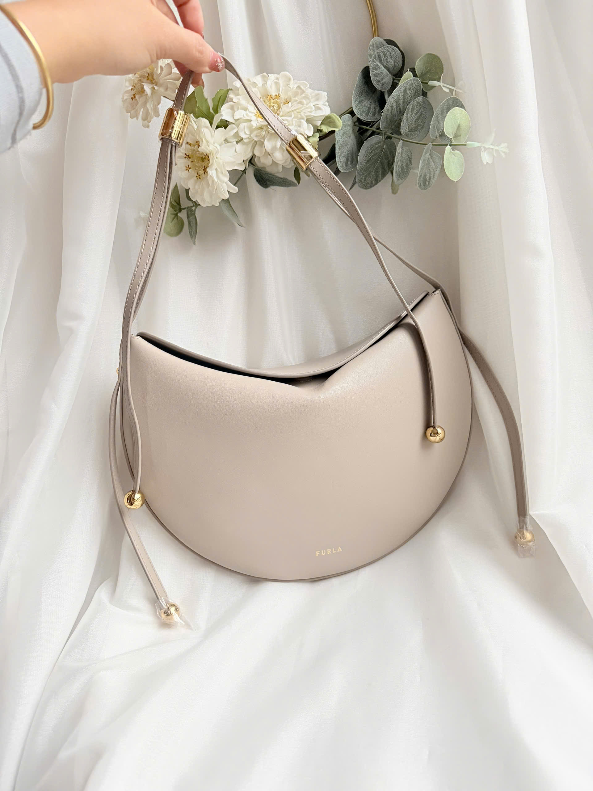 Furla Moon