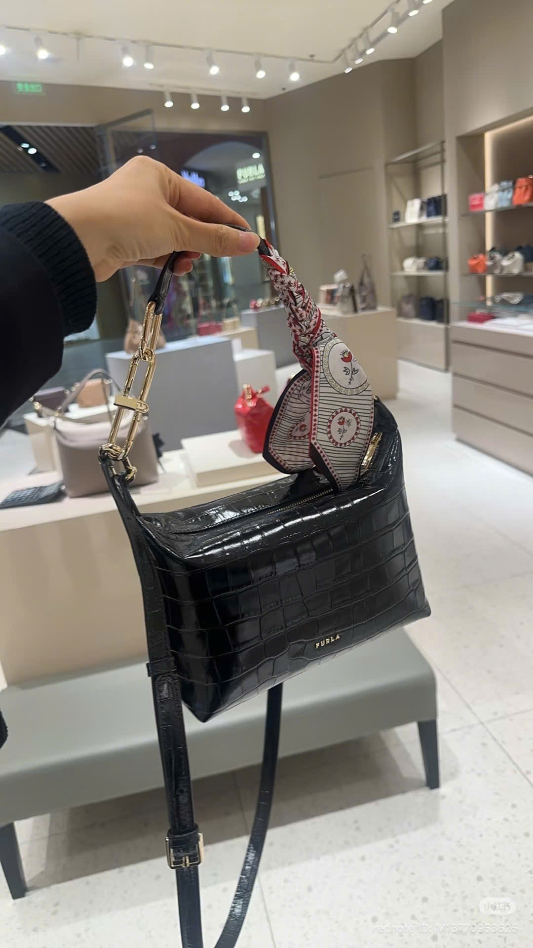 Túi Xách Furla Teia