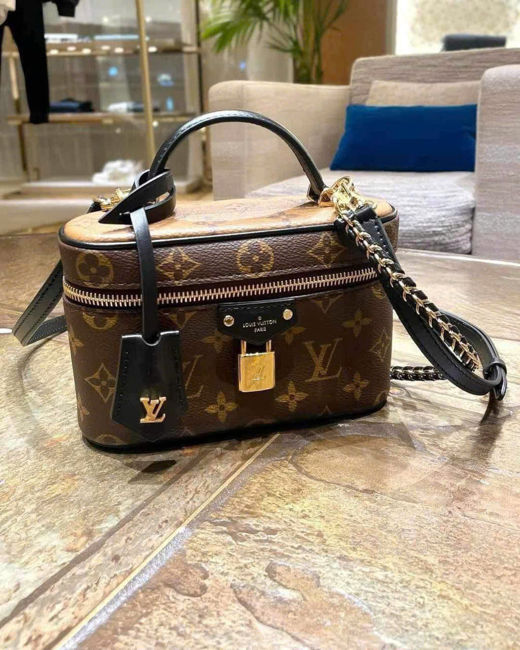 Túi Louis Vuitton Vanity Pm
