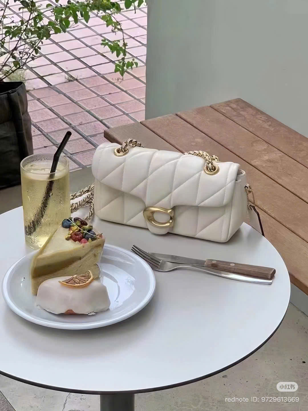 Túi Coach Tabby Mini Trắng