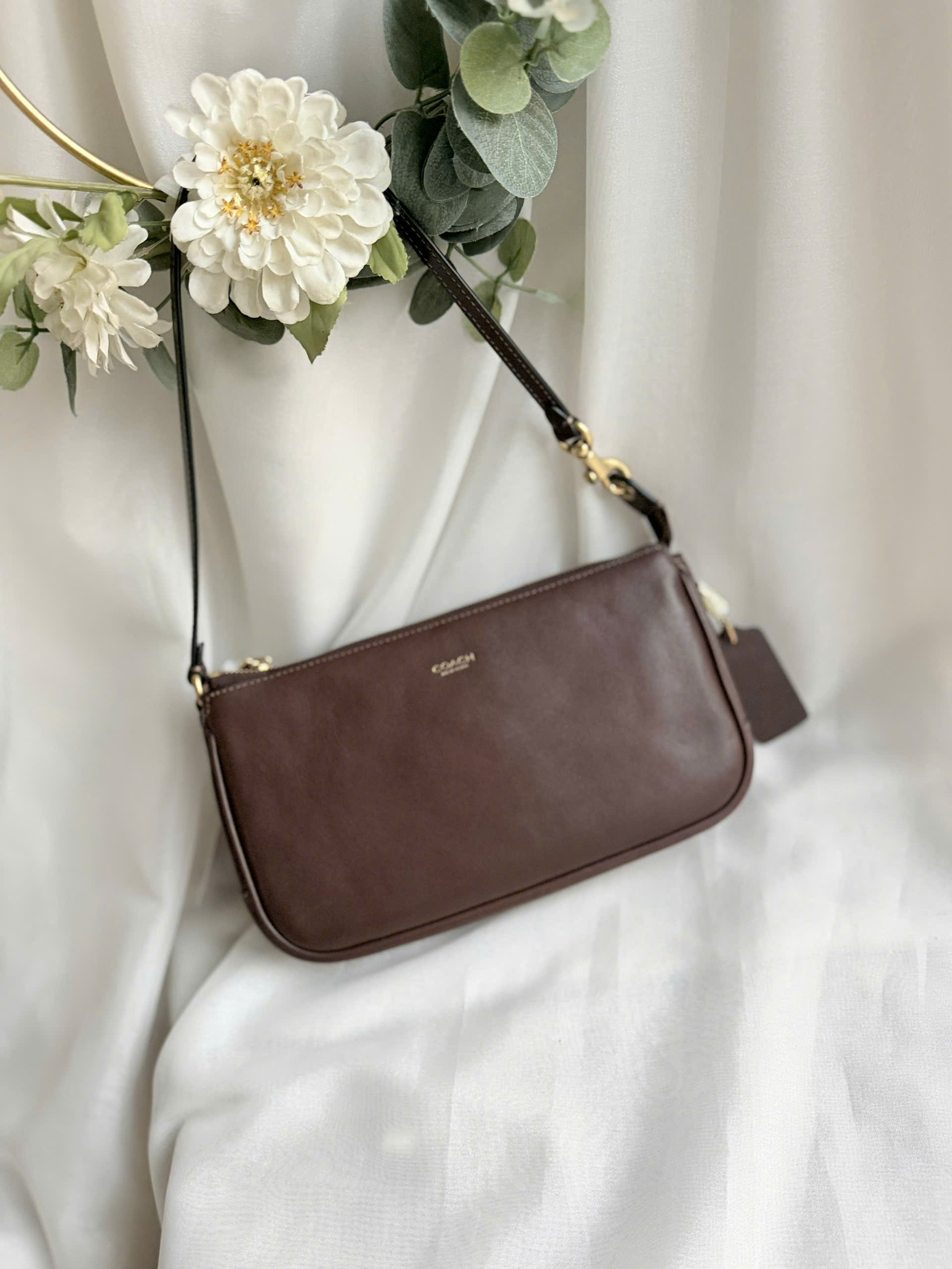 Coach Plaza Maple