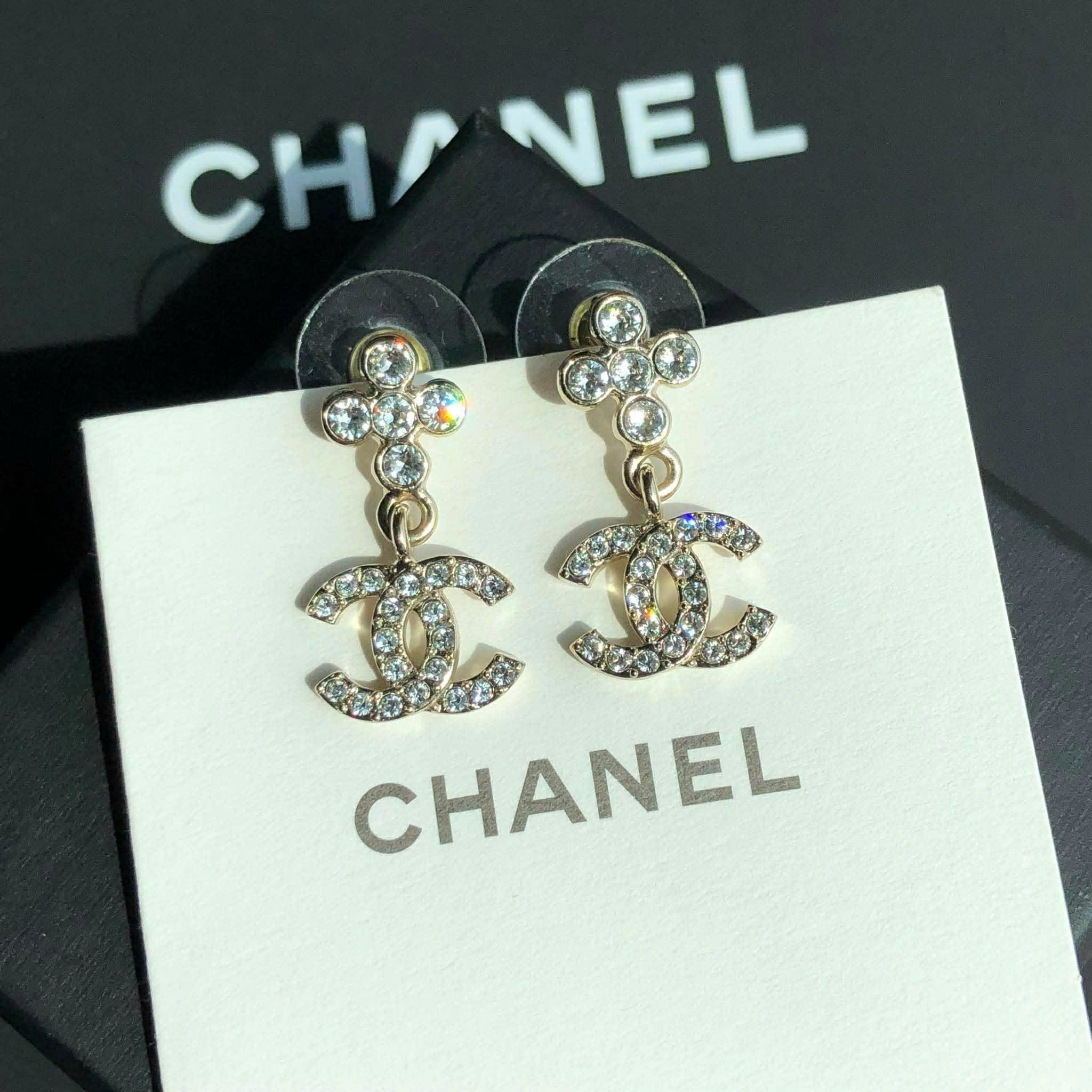Bông Tai Chanel