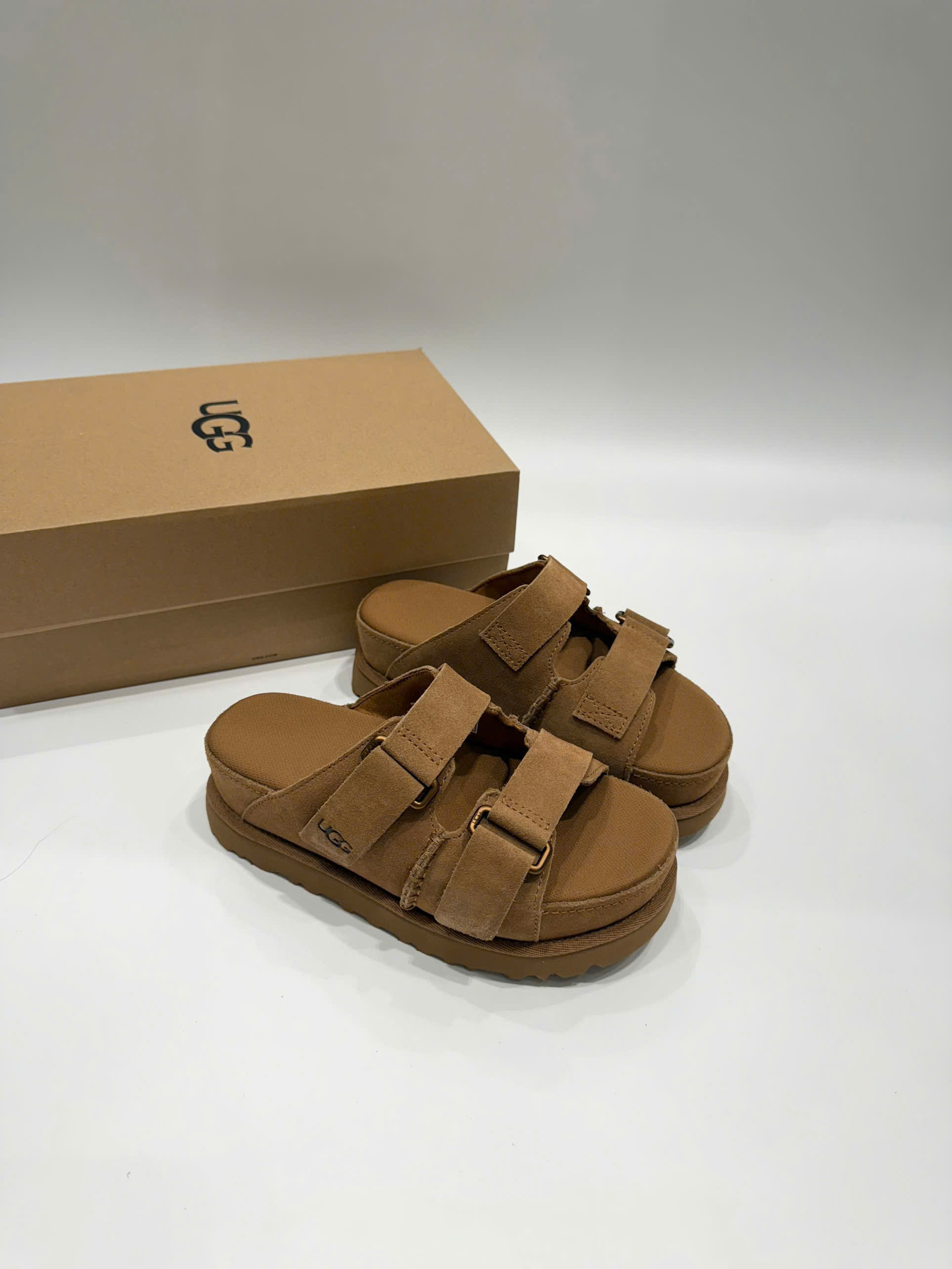 Sandal UGG
