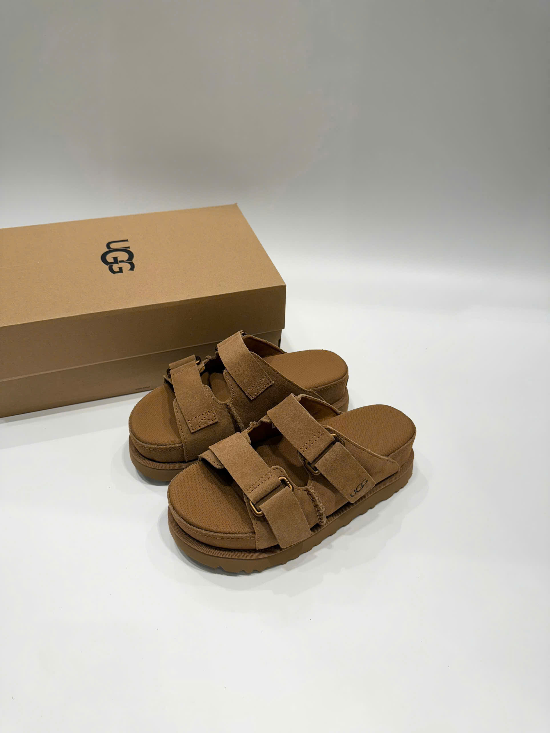 Sandal UGG