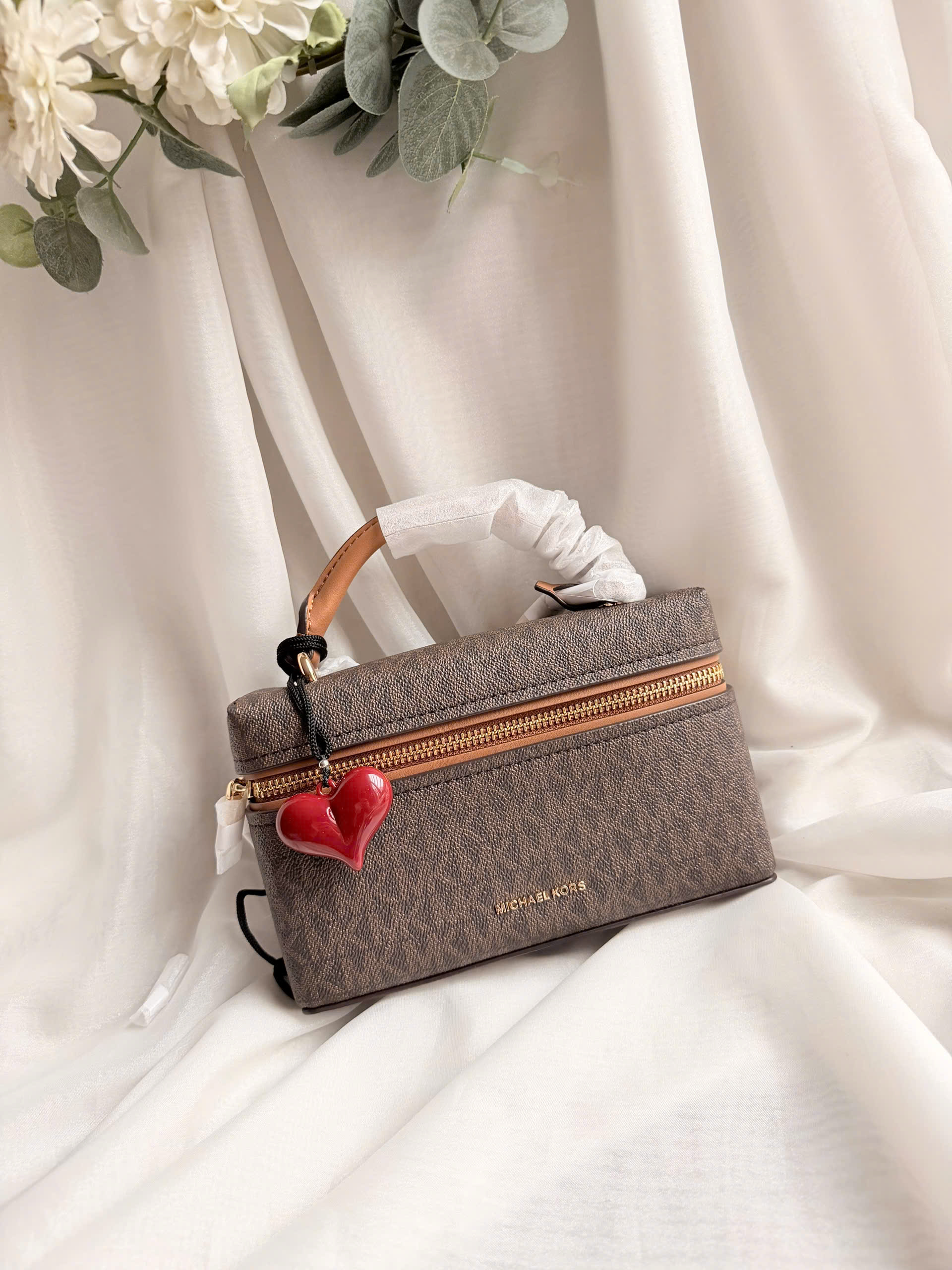 Túi Michael Kors Jana Logo