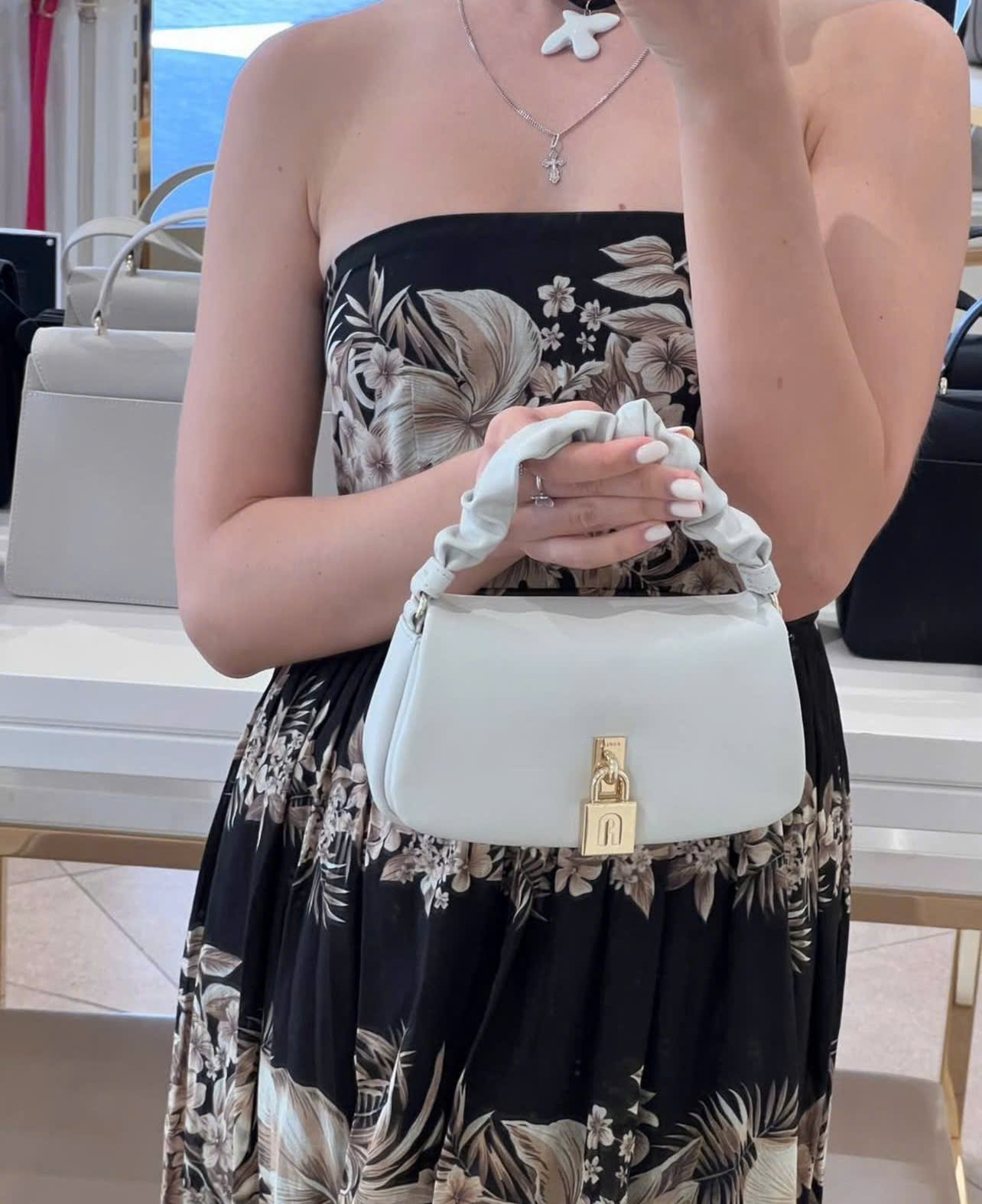 Túi Xách Furla Artemis Mini