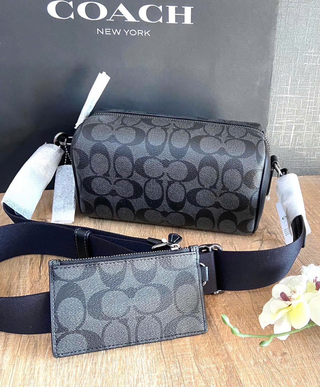 Túi Xách Coach Axel Crossbody Signature Canvas Sling Hycrid Bag