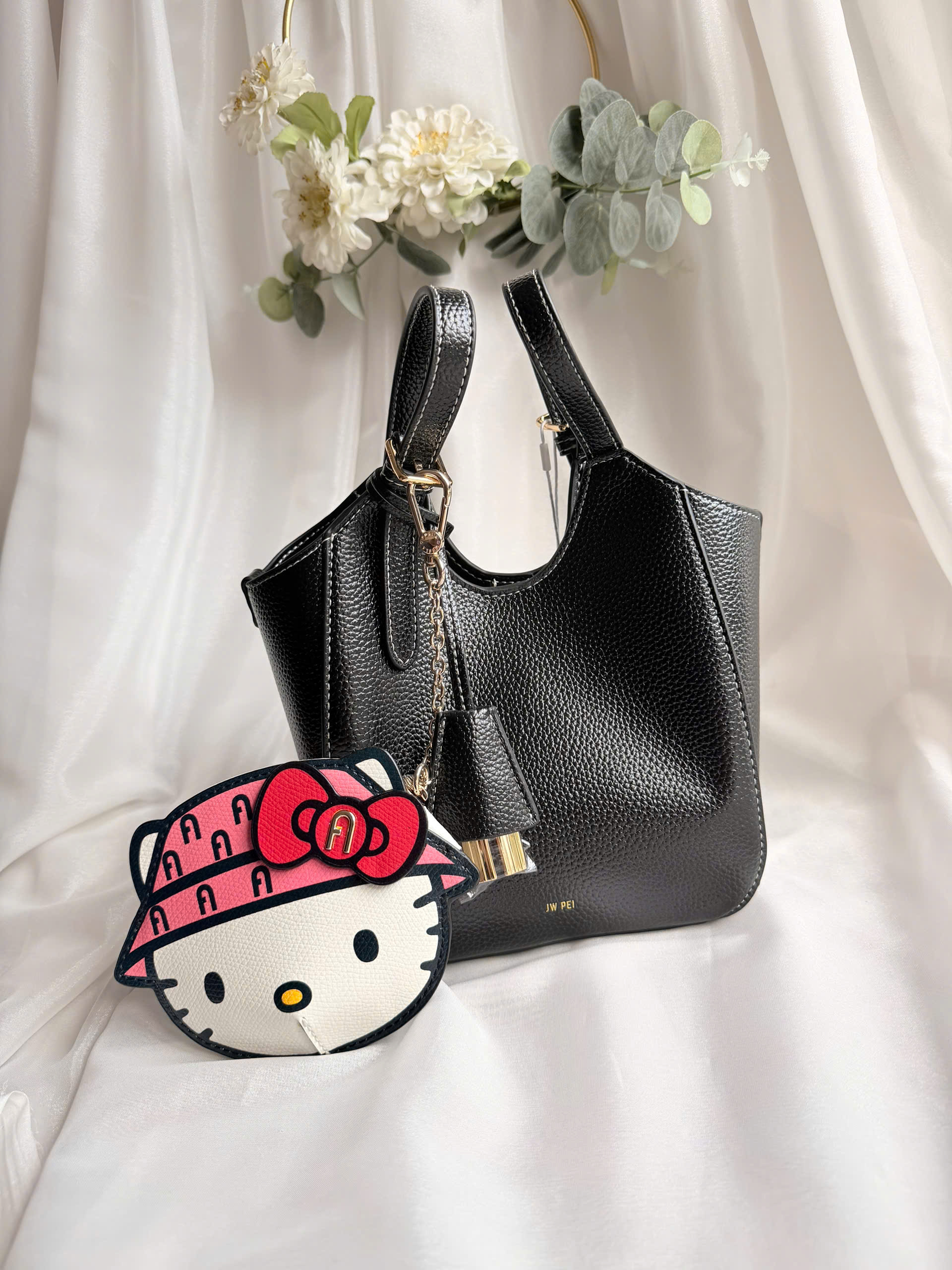 Túi Jw Pei Ines Lock Bag