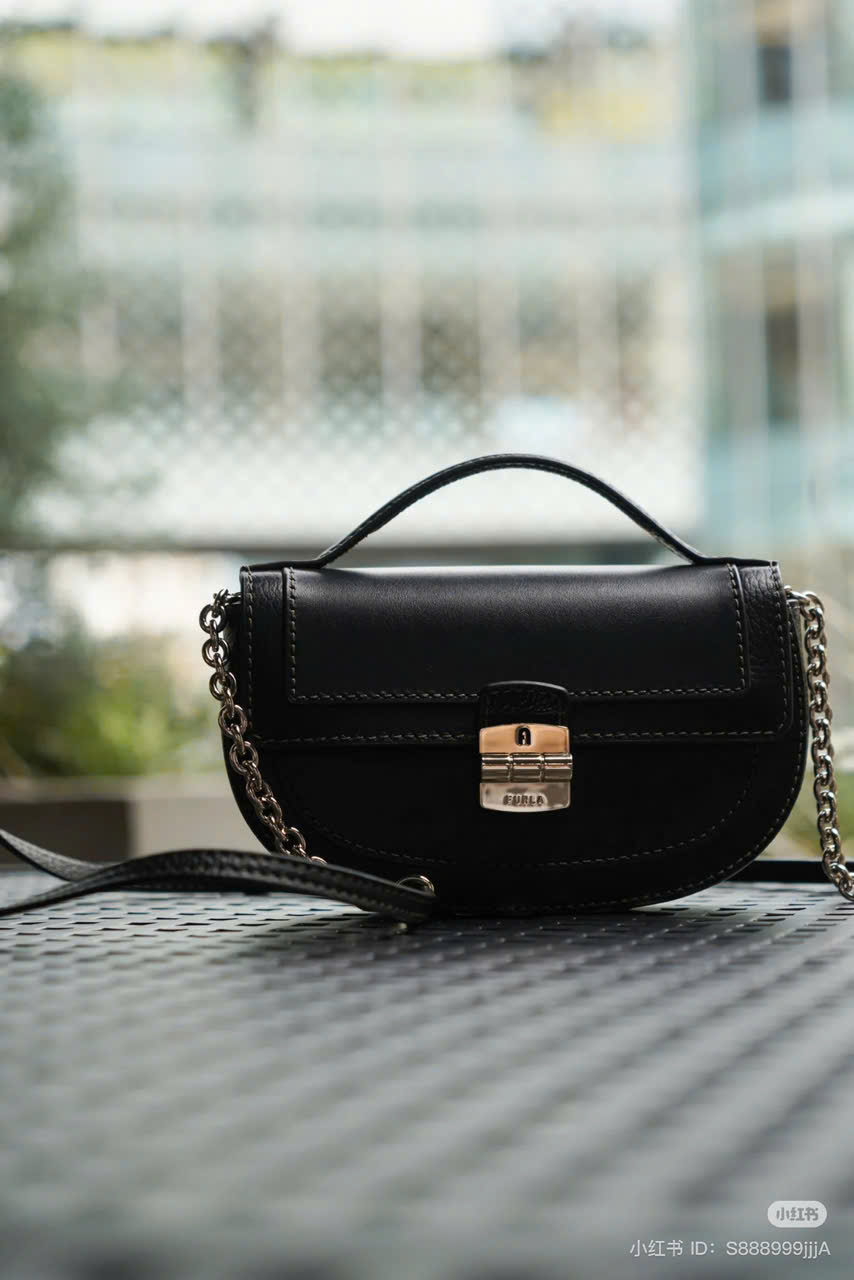 Tui Furla Club2 Mini Top Handle