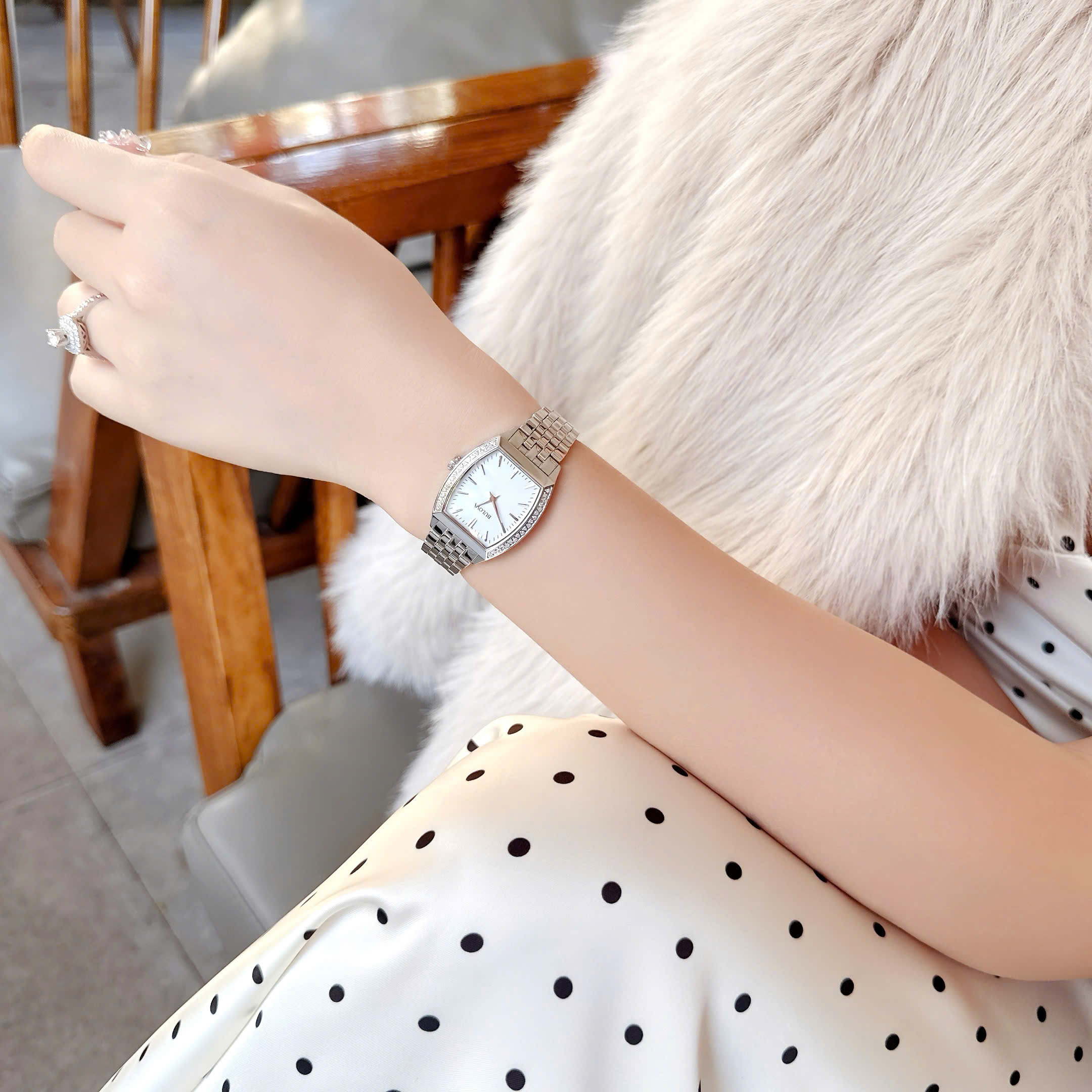 Đồng Hồ Bulova Diamond Accent Gallery