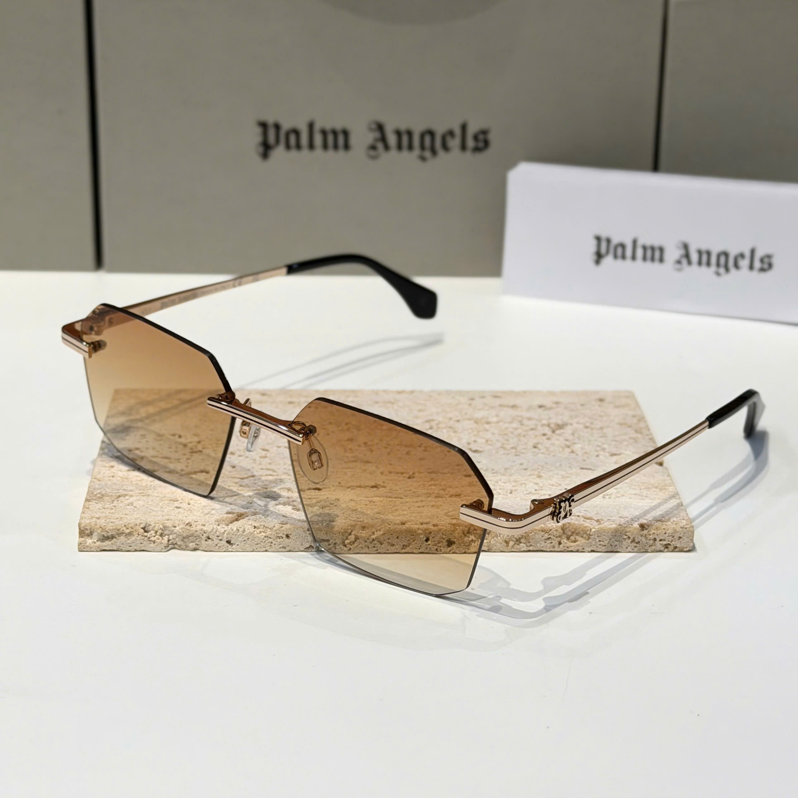 Kính PALM ANGELS NEW