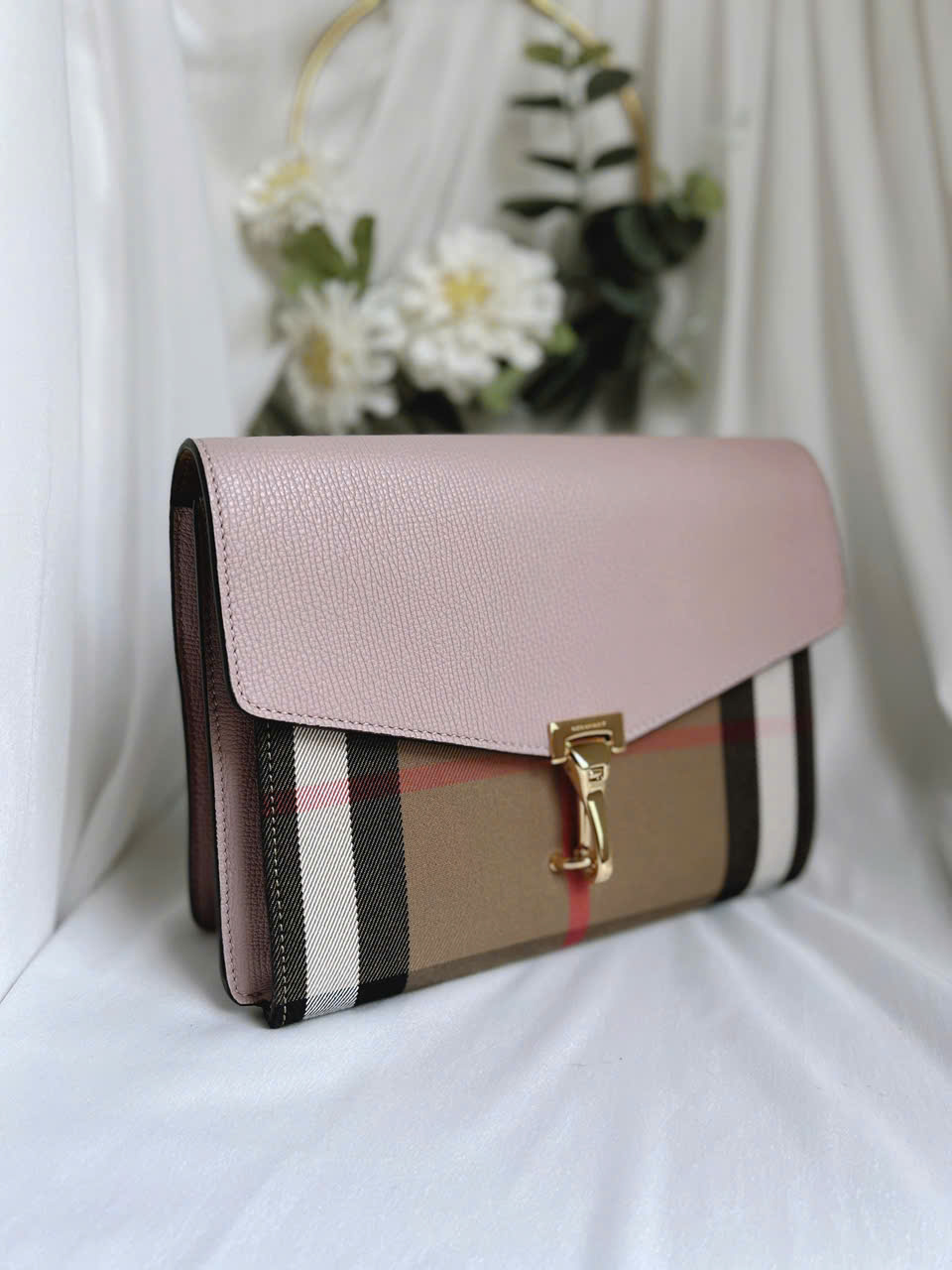 Túi Burberry Macken