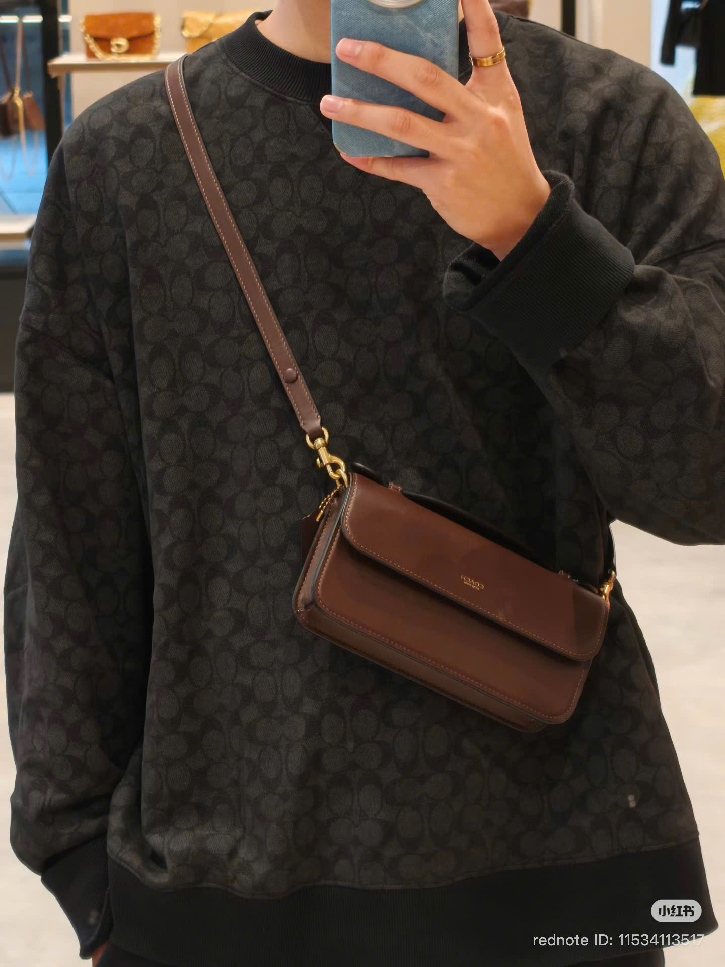 Túi Coach Elora Top Handle