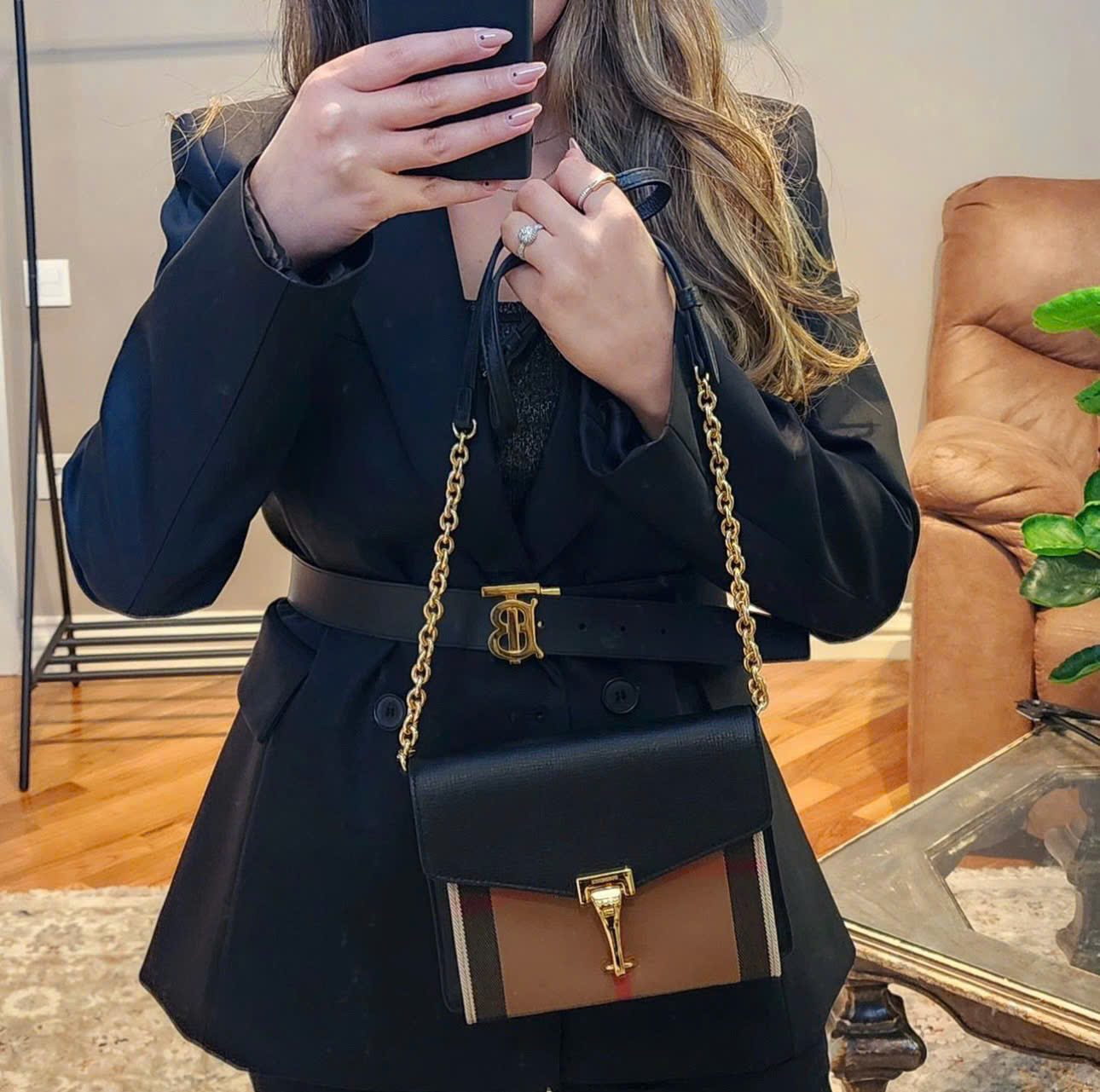 Túi Burberry Macken Đen